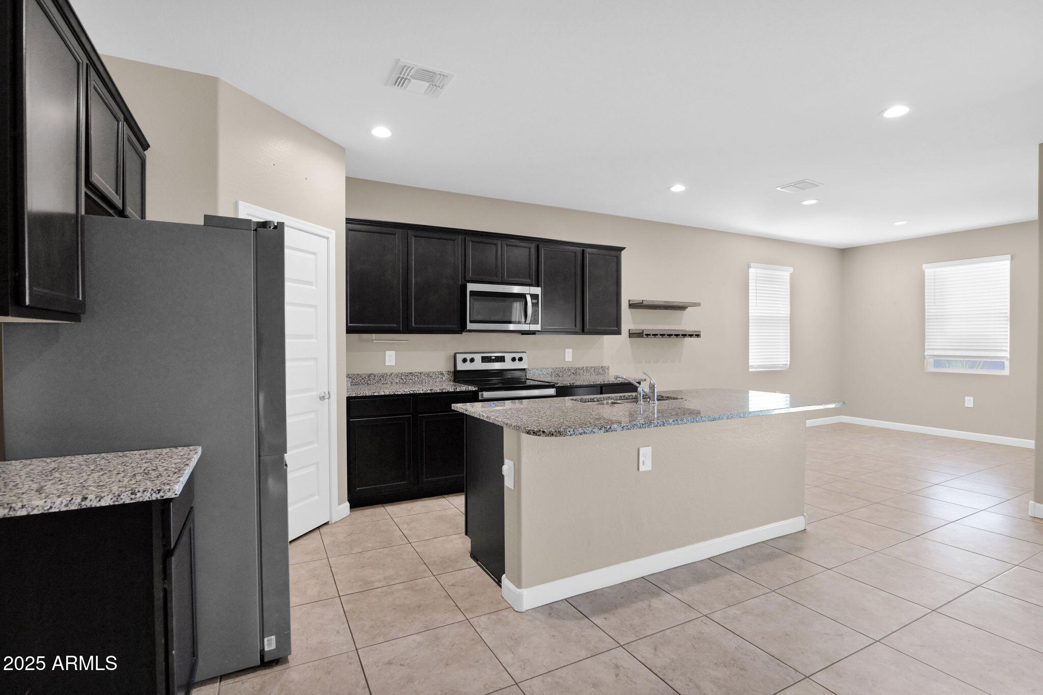 5441 W WESTERN STAR Boulevard