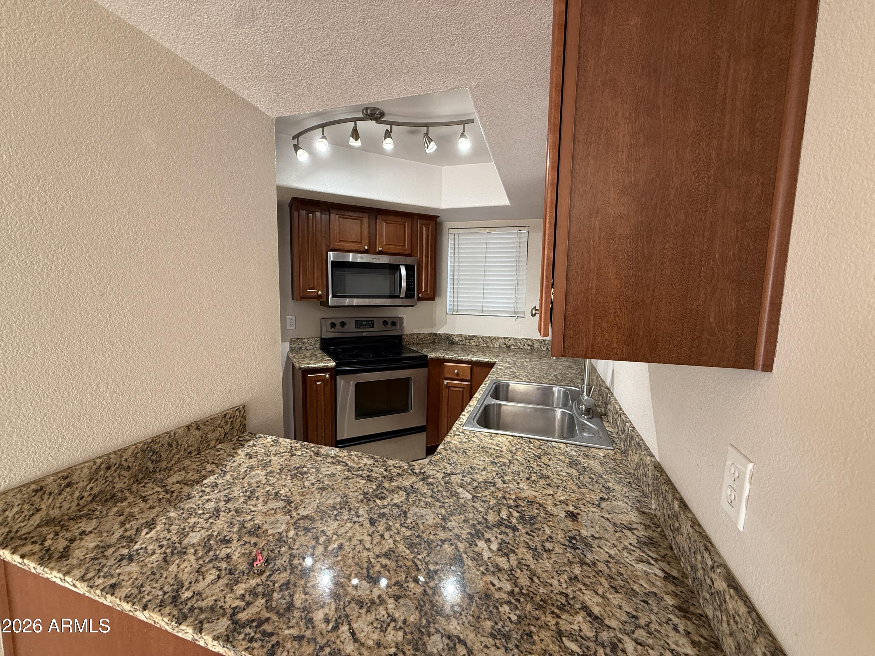 985 N GRANITE REEF Road 156