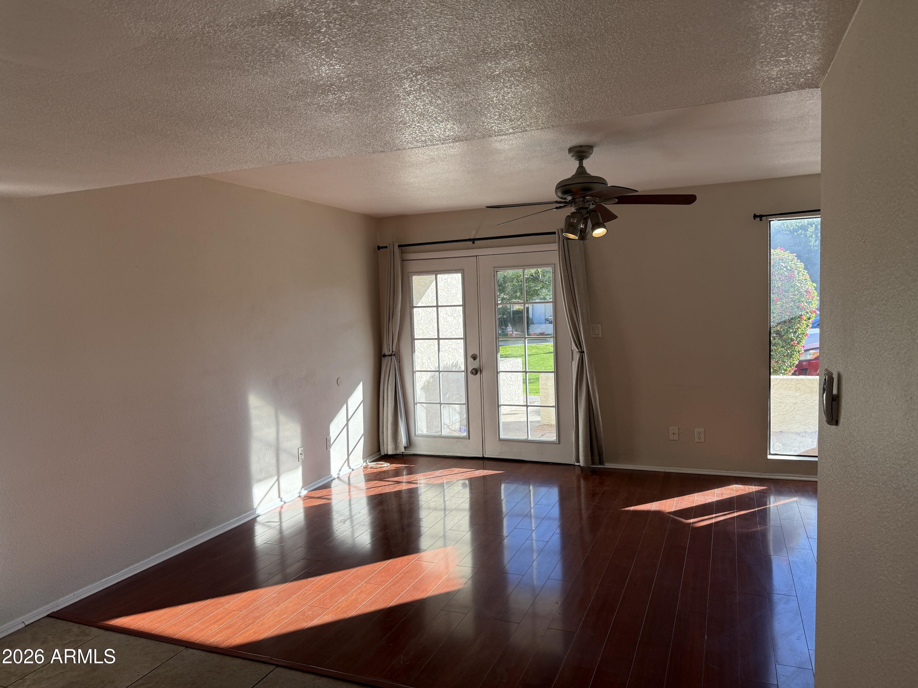 985 N GRANITE REEF Road 156