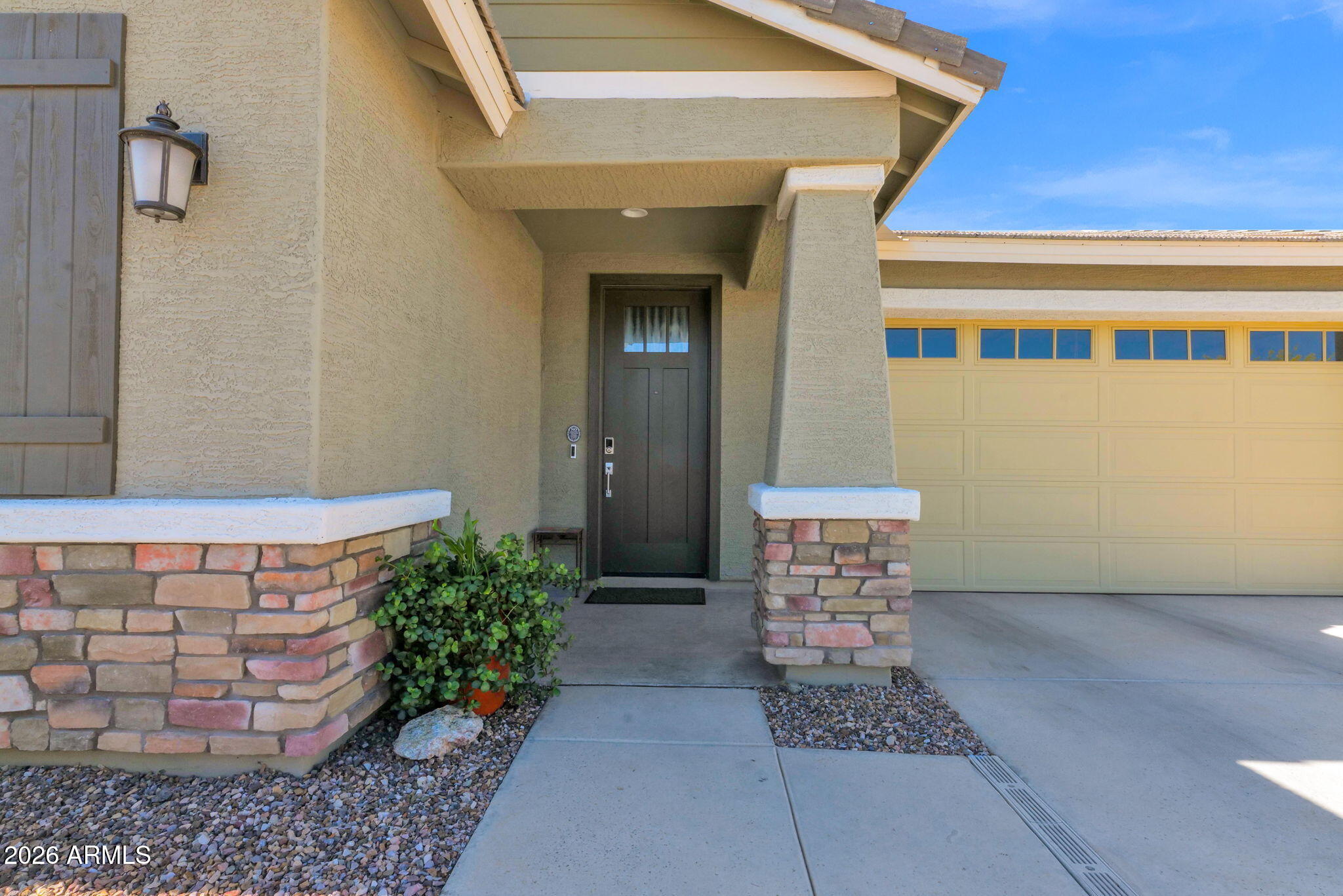19607 W BADGETT Lane
