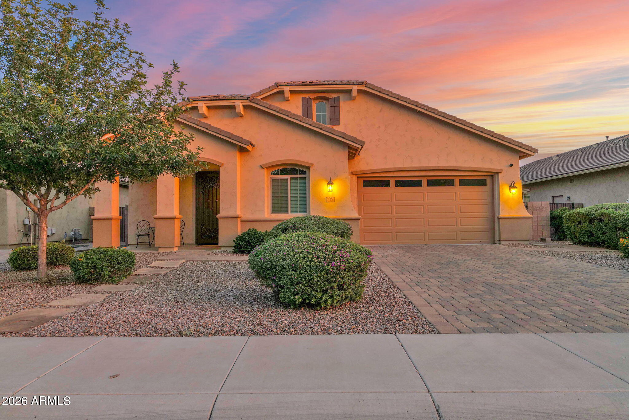 449 E LAS COLINAS Place