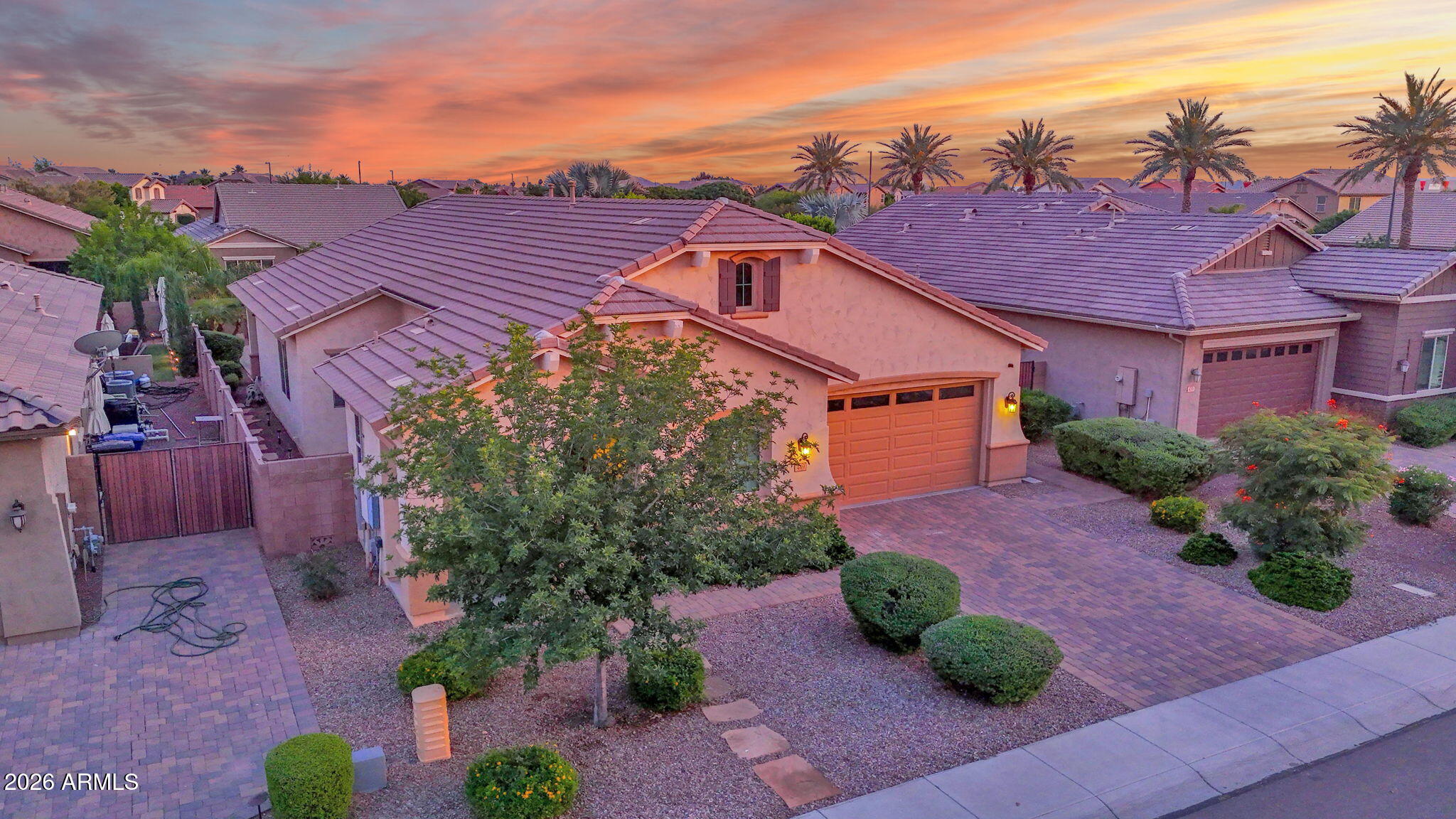 449 E LAS COLINAS Place