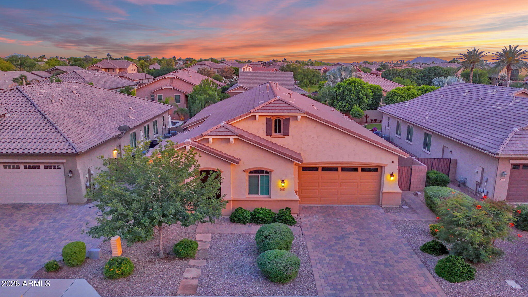 449 E LAS COLINAS Place