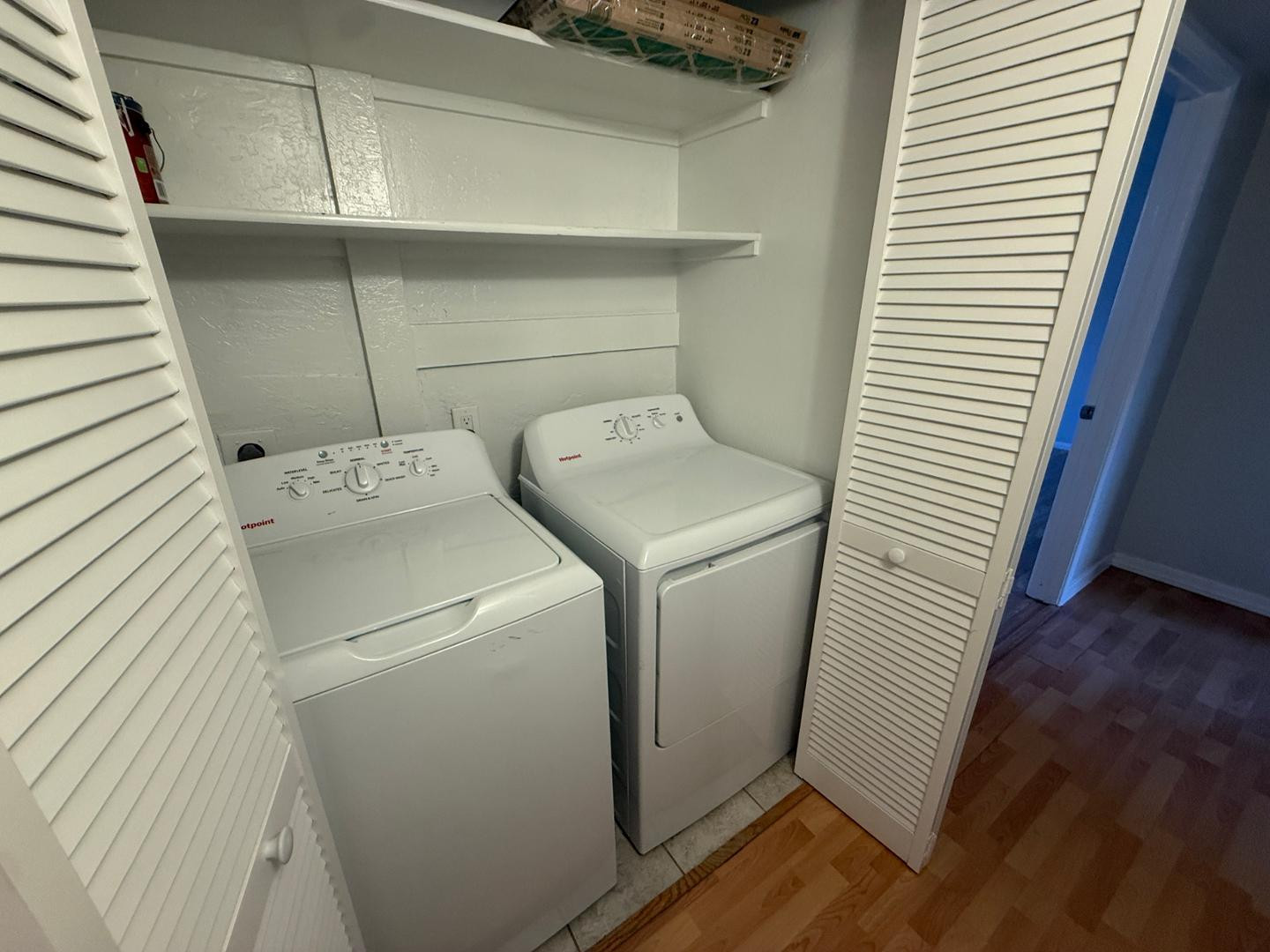 2527 S Maple Avenue Apt 102