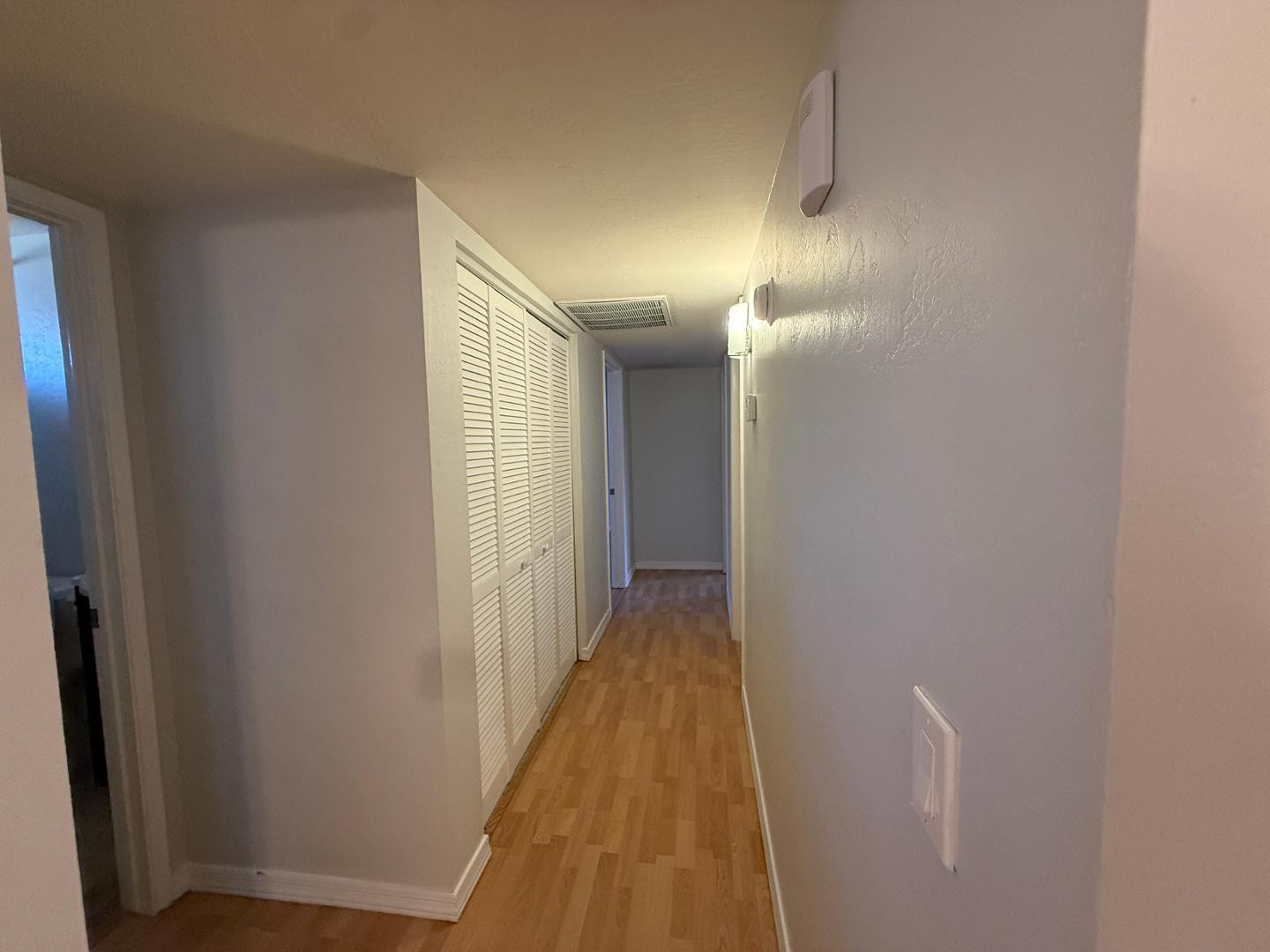 2527 S Maple Avenue Apt 102
