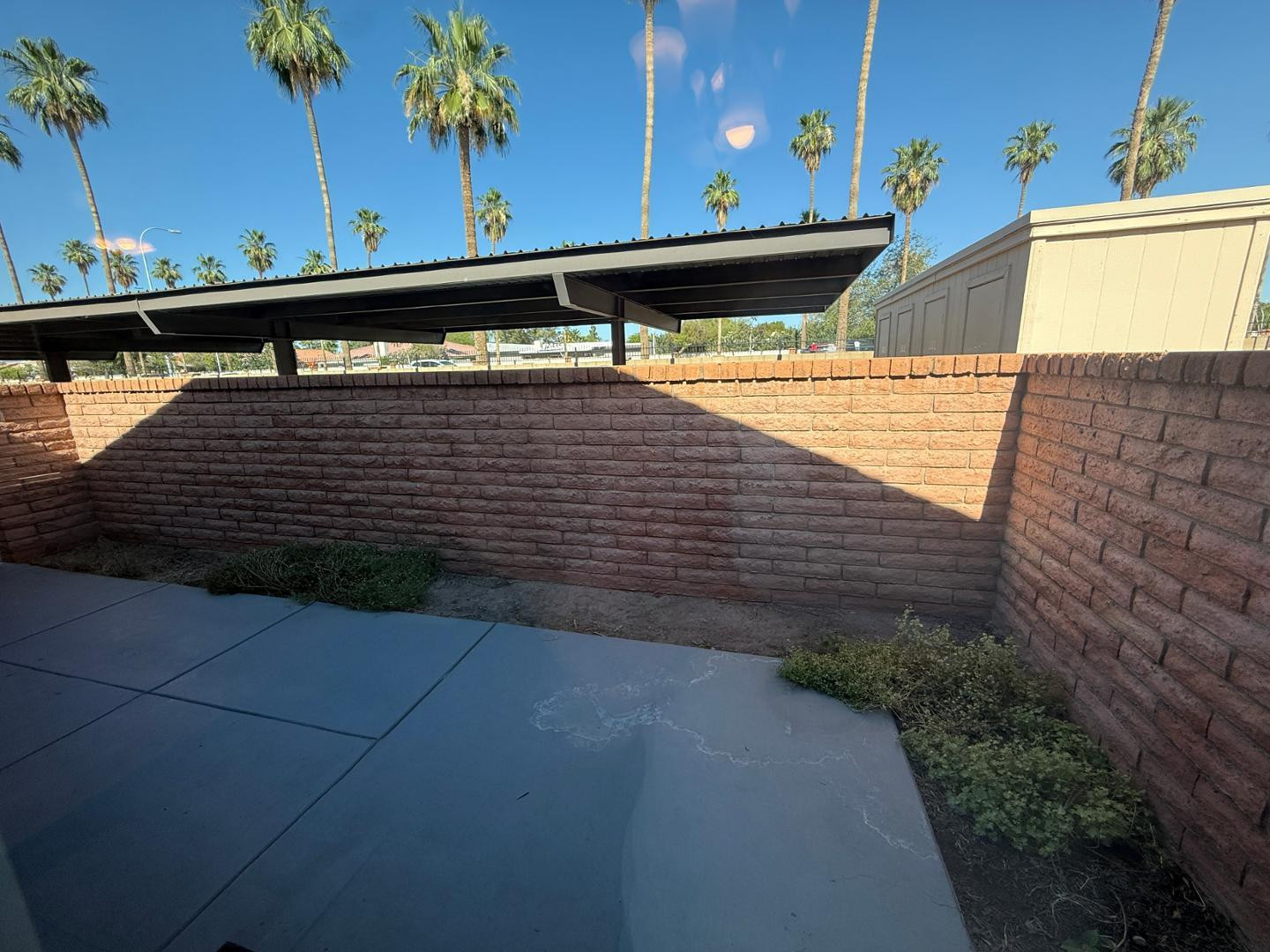2527 S Maple Avenue Apt 102