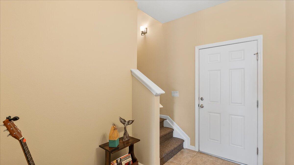 2565 Revolution Street, 104