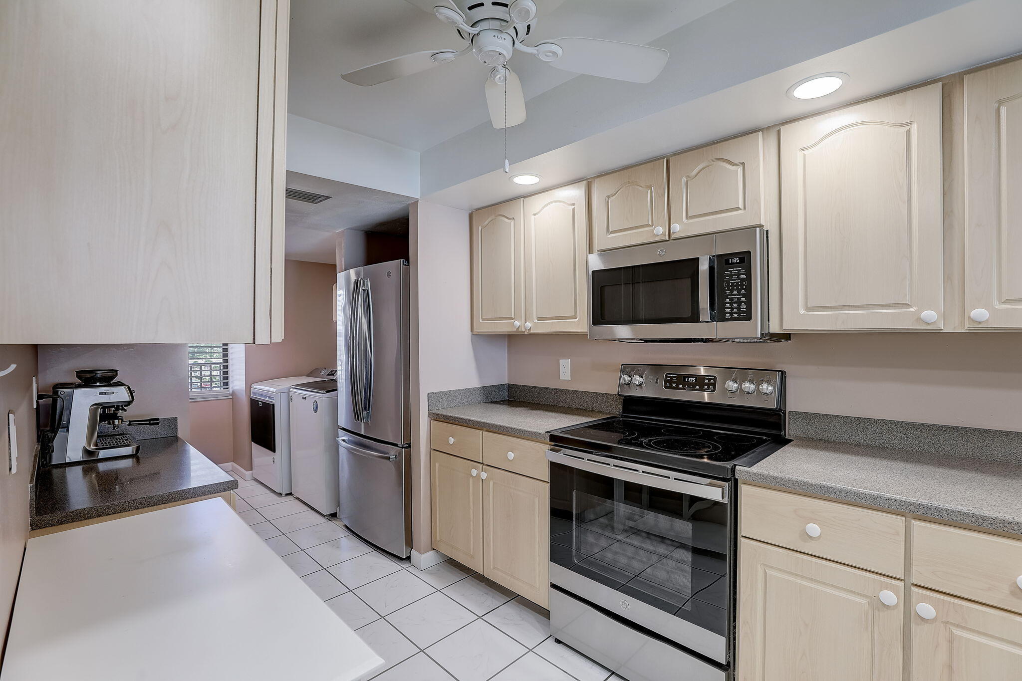 2725 N Highway A1a, 602