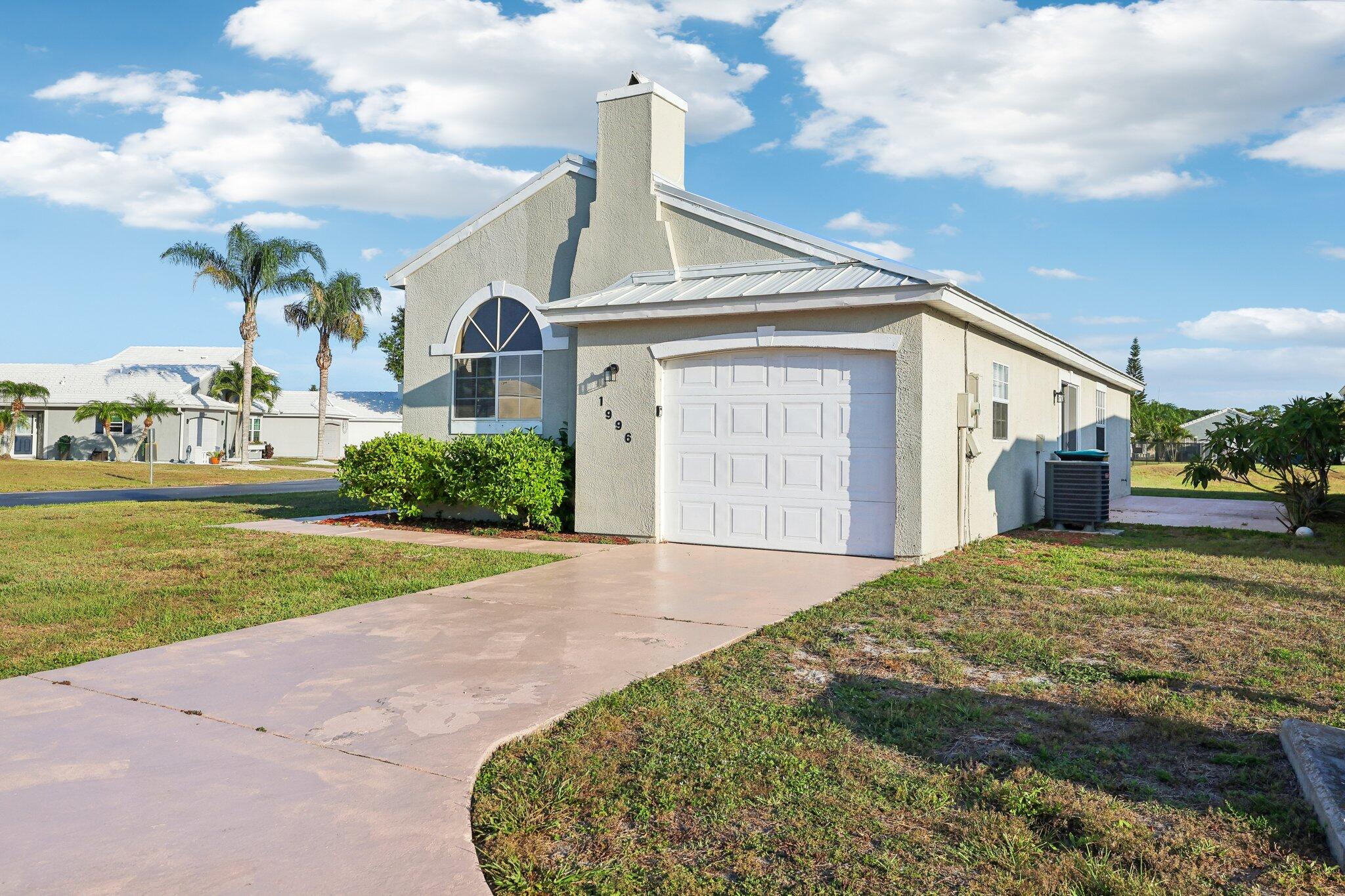 1996 Sundew Court NE