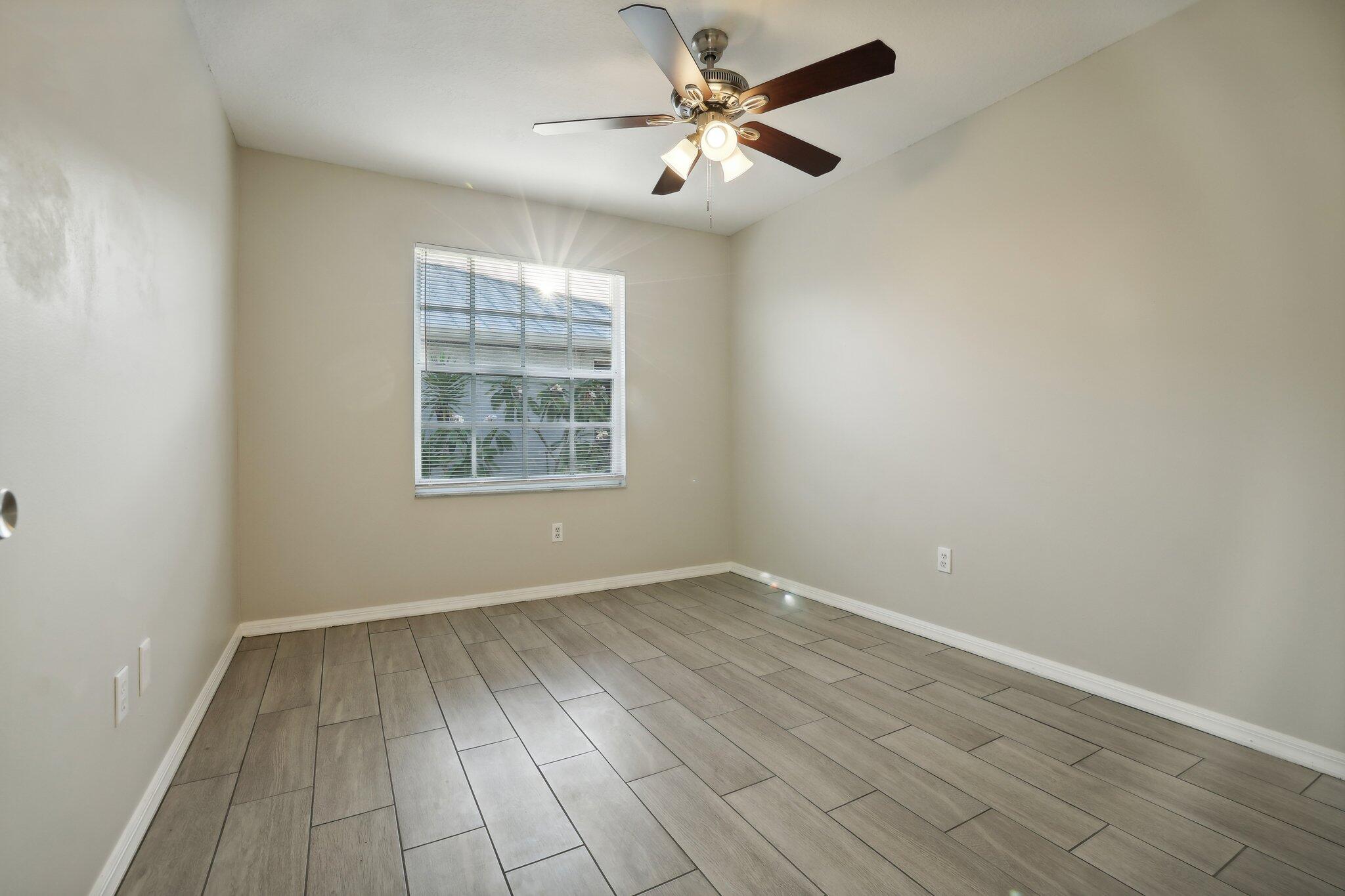 1996 Sundew Court NE