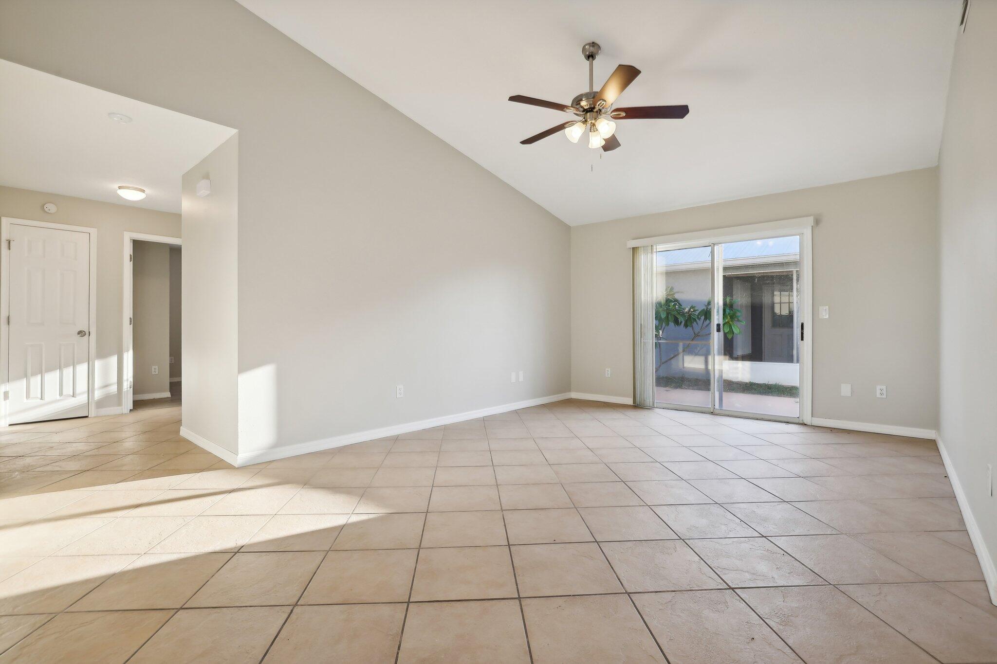 1996 Sundew Court NE