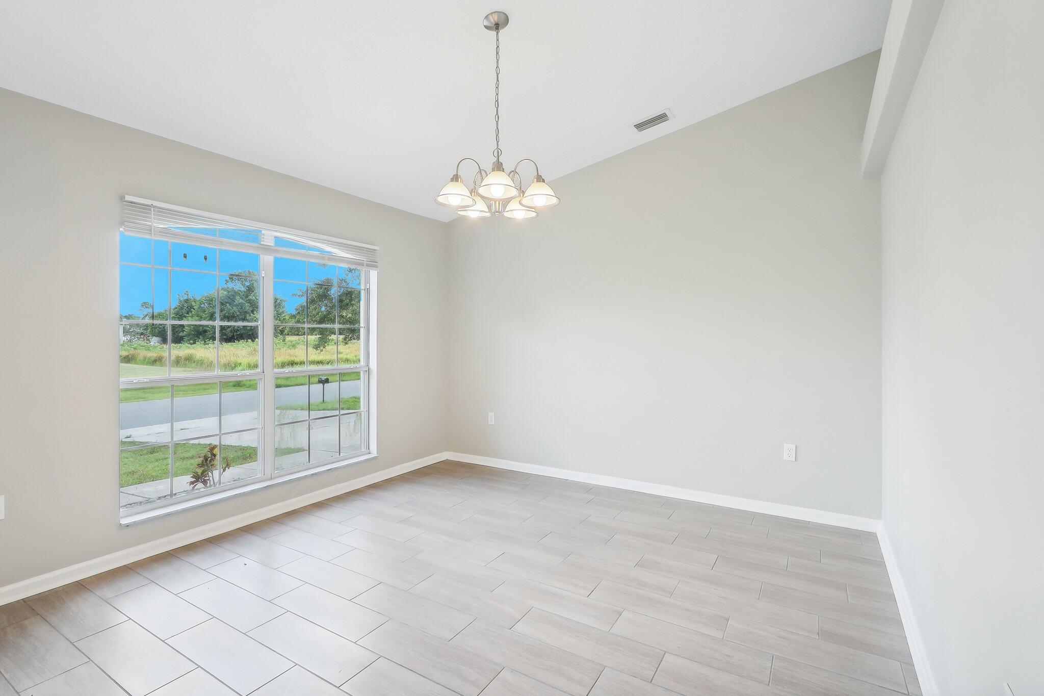 1642 Waldo Street SE