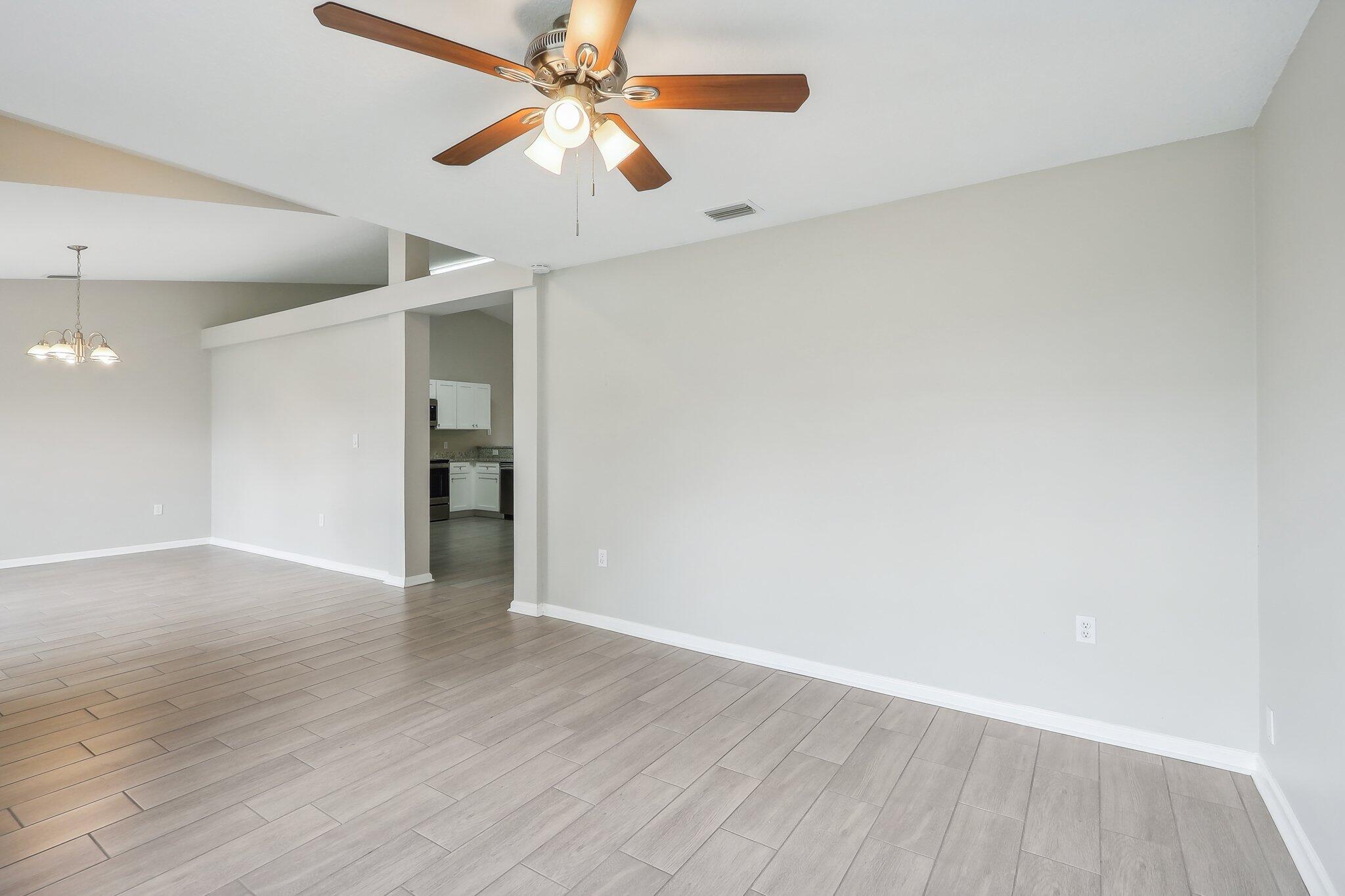 1642 Waldo Street SE