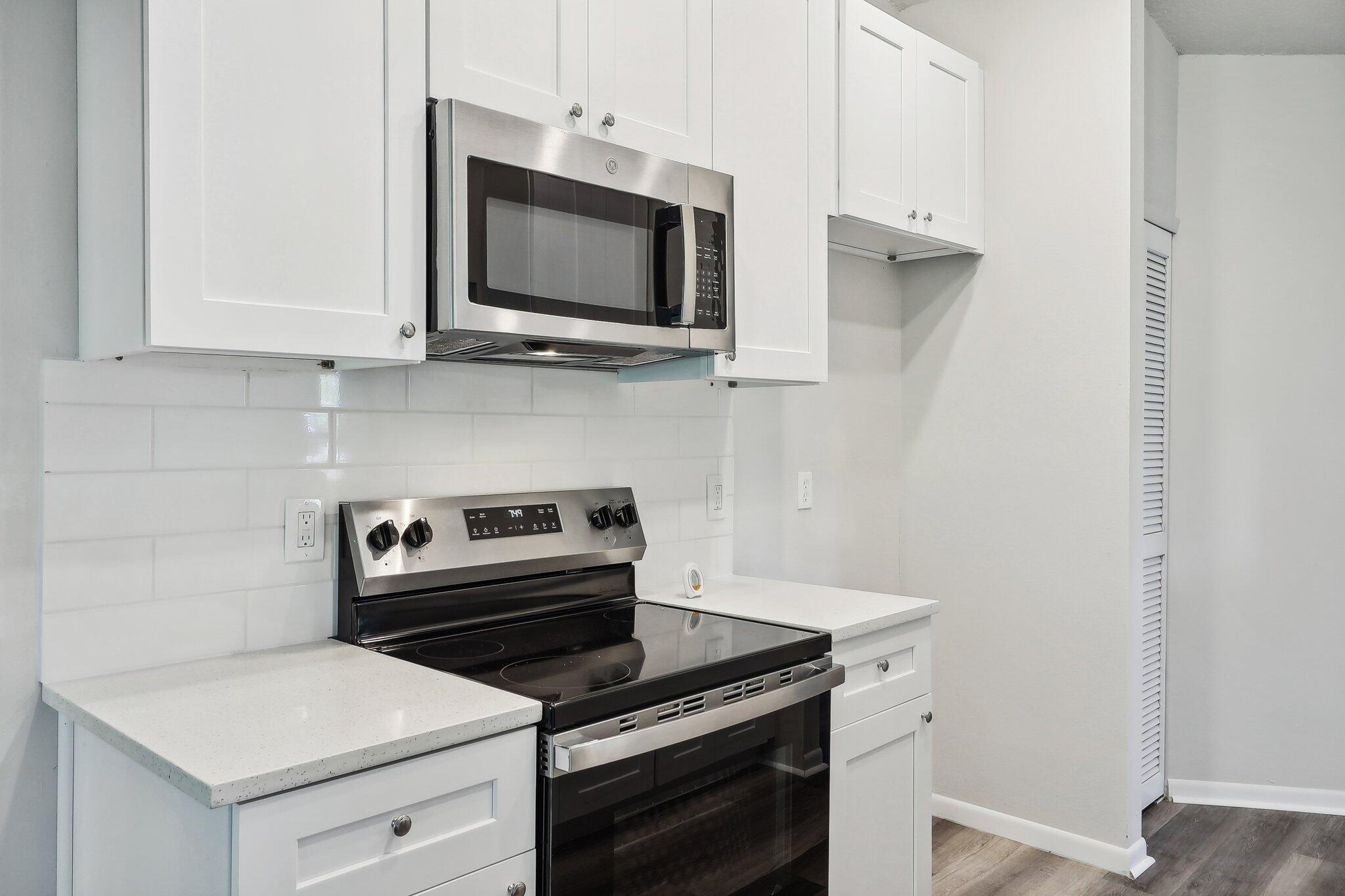 2257 Oaklyn Street NE