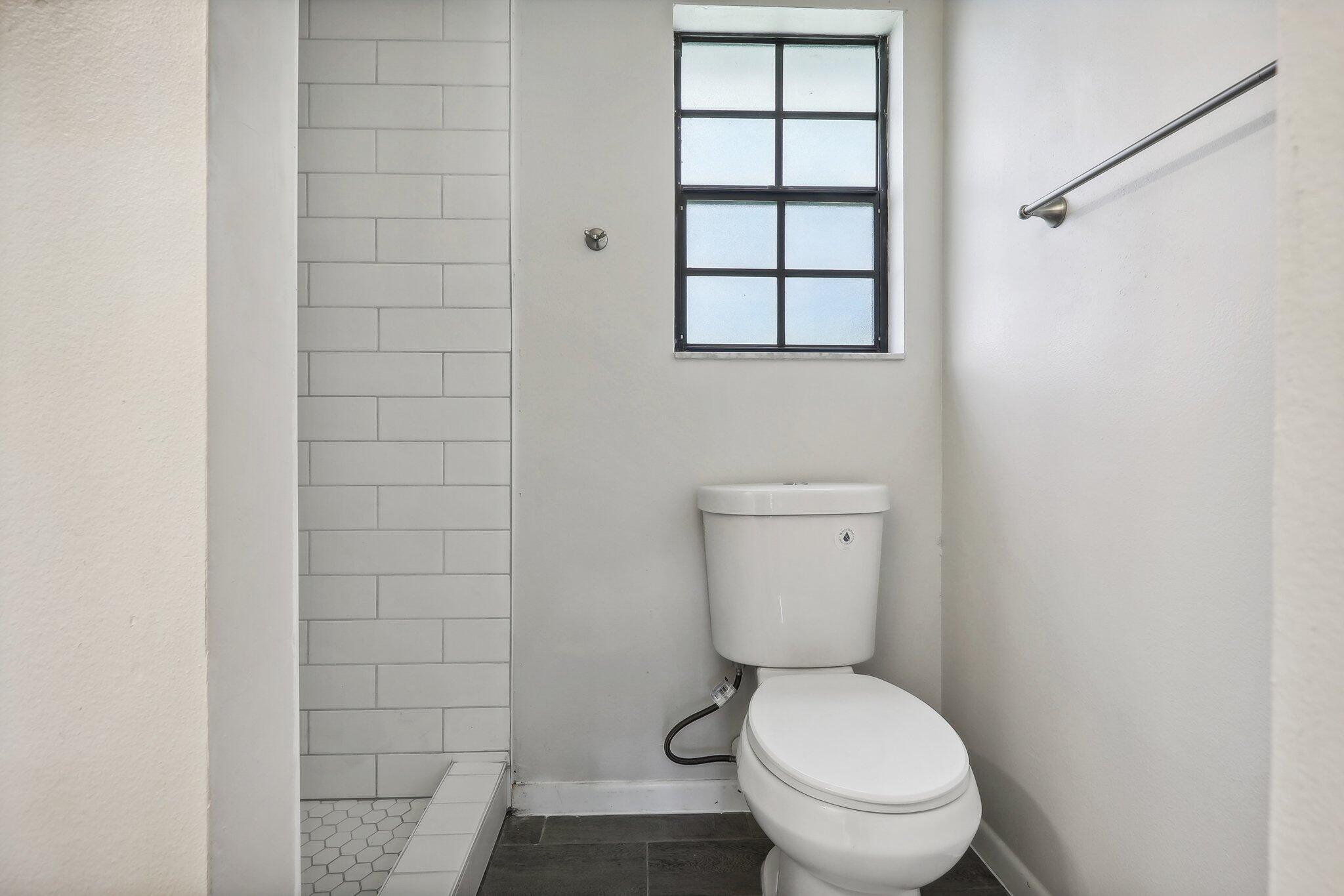 2257 Oaklyn Street NE