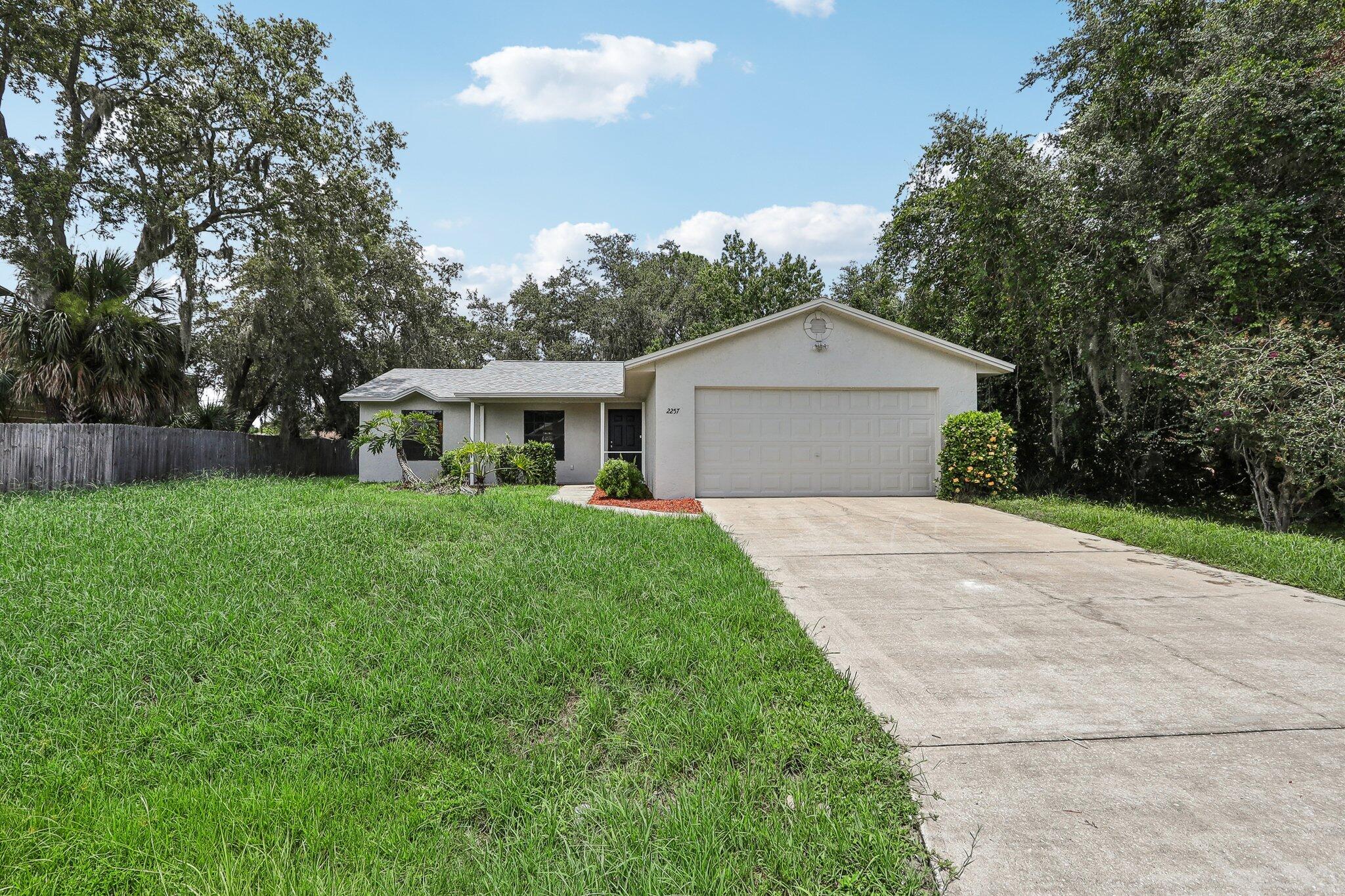 2257 Oaklyn Street NE