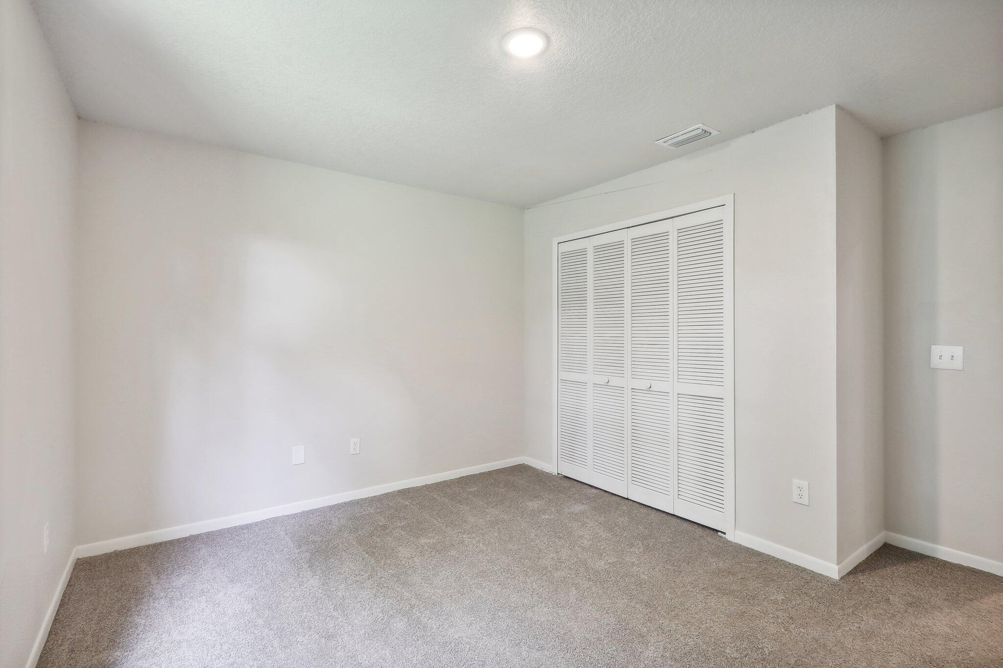 2257 Oaklyn Street NE