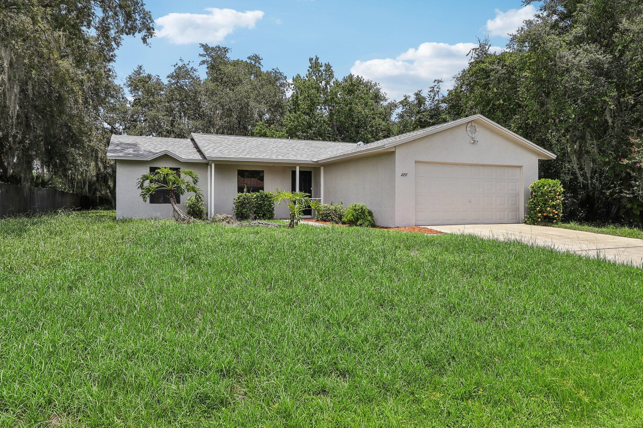 2257 Oaklyn Street NE