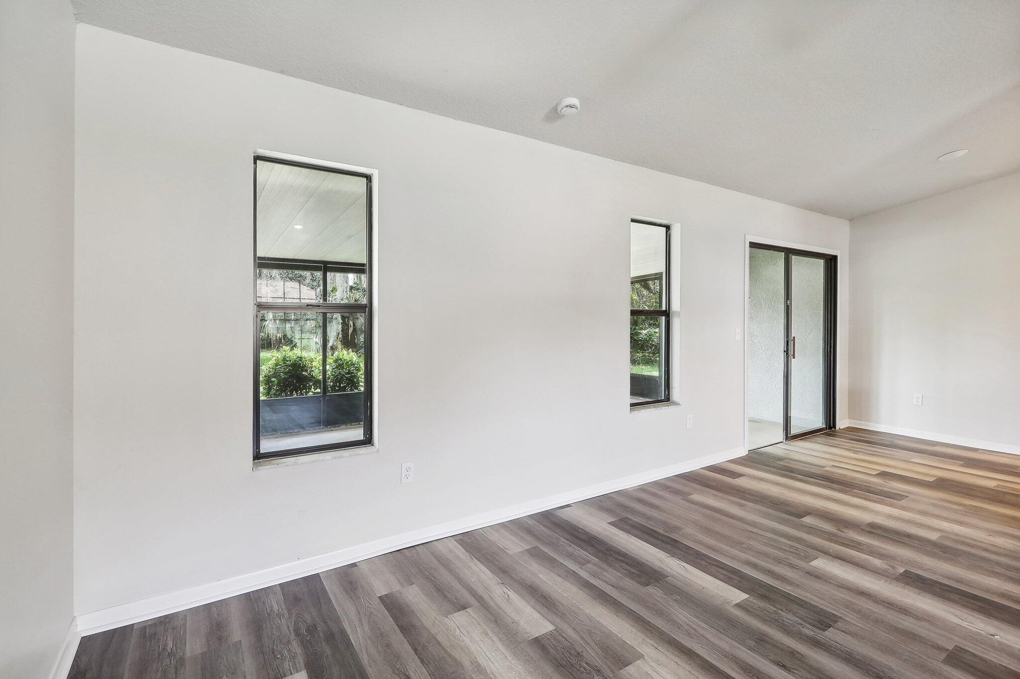 2257 Oaklyn Street NE