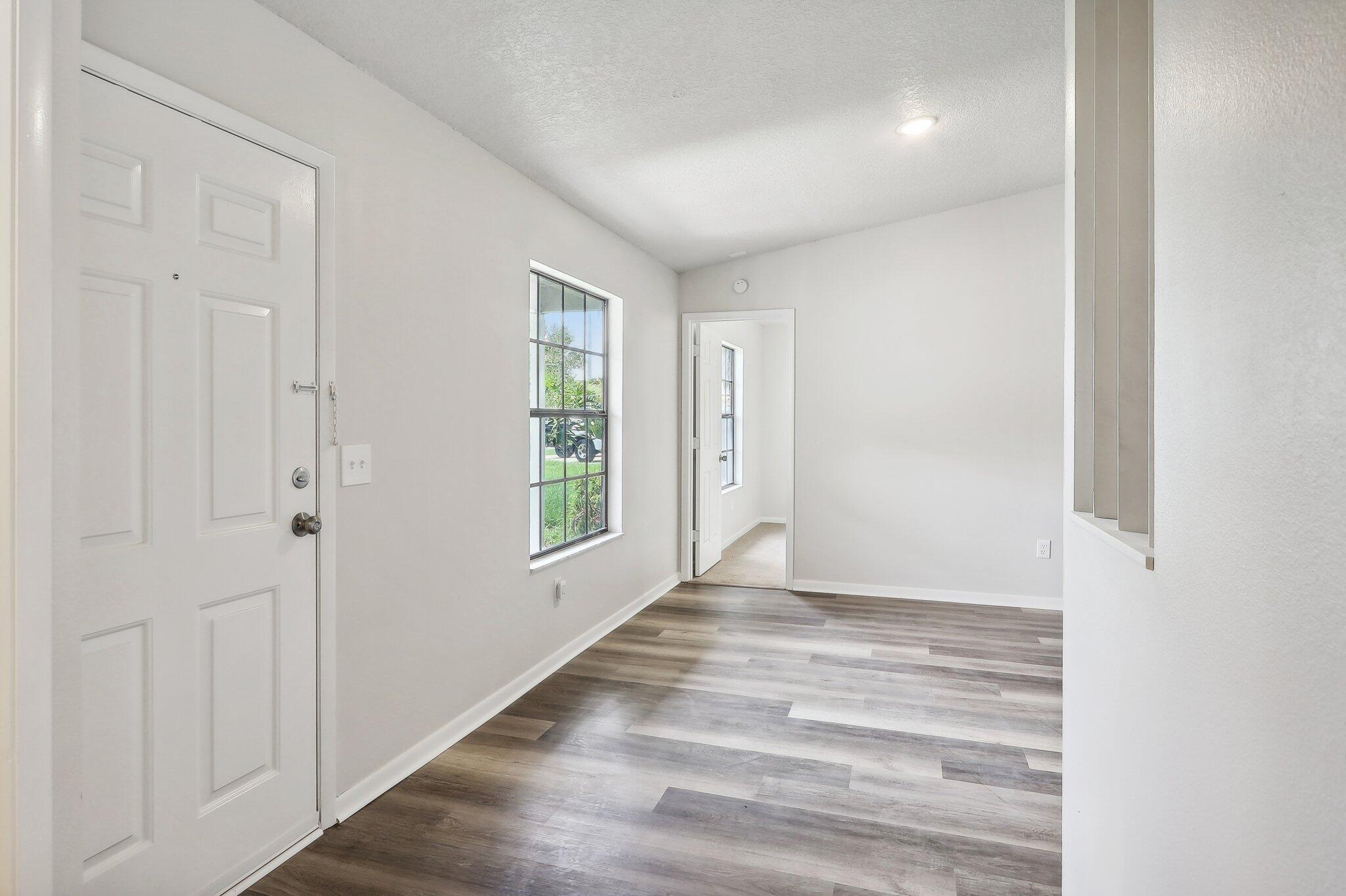 2257 Oaklyn Street NE