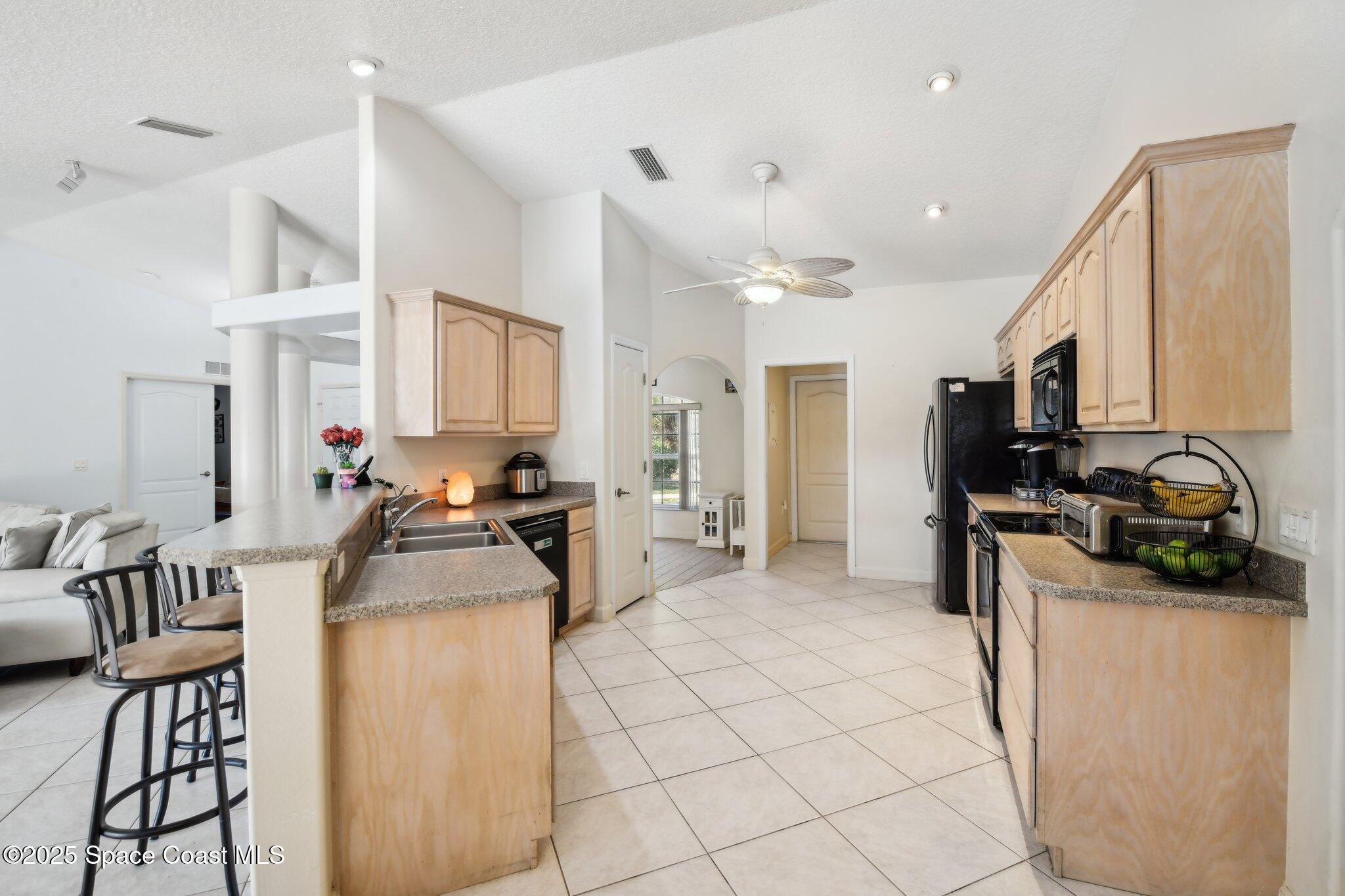 5765 Outback Avenue SW, Grant-Valkaria