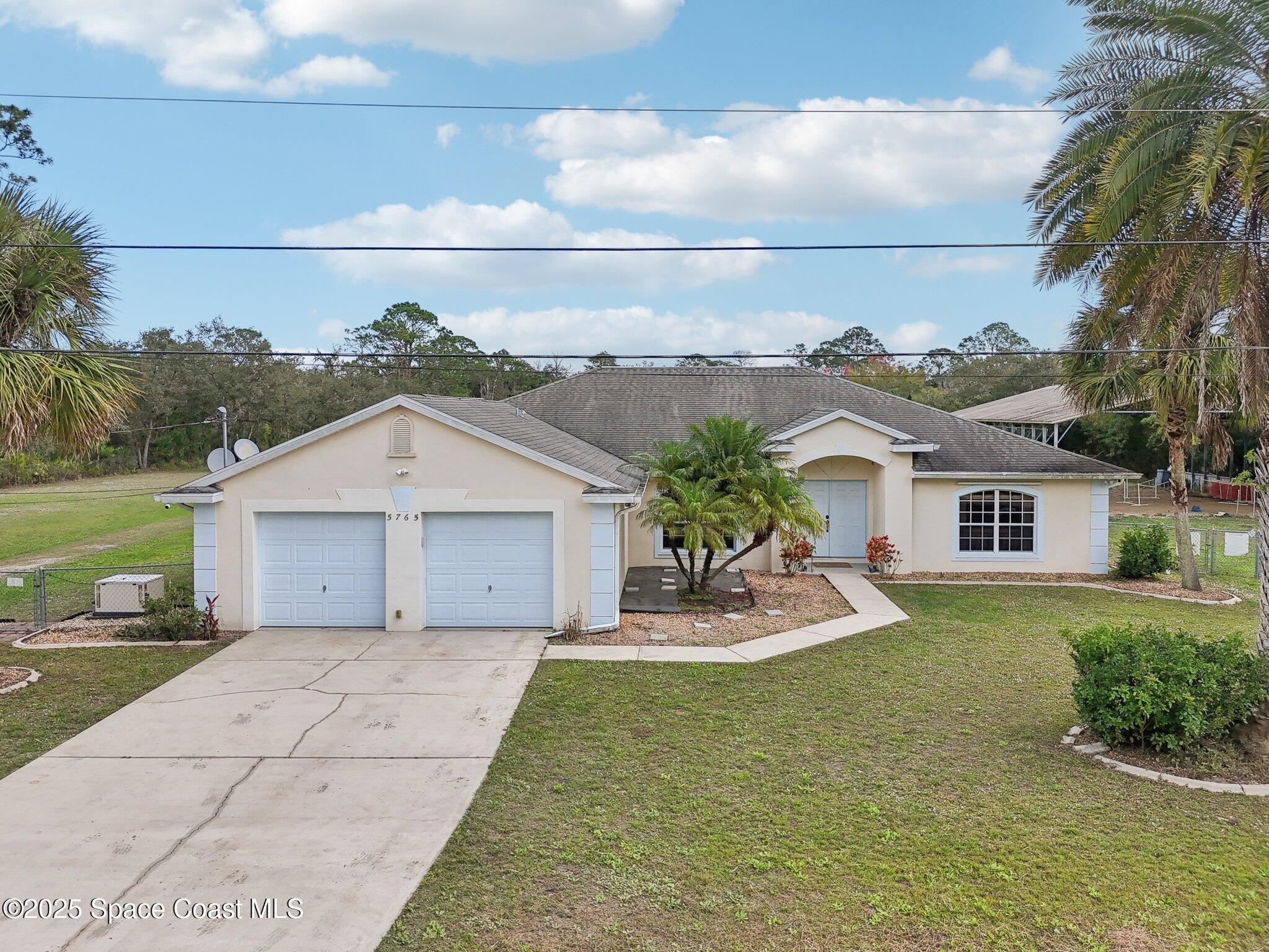 5765 Outback Avenue SW, Grant-Valkaria