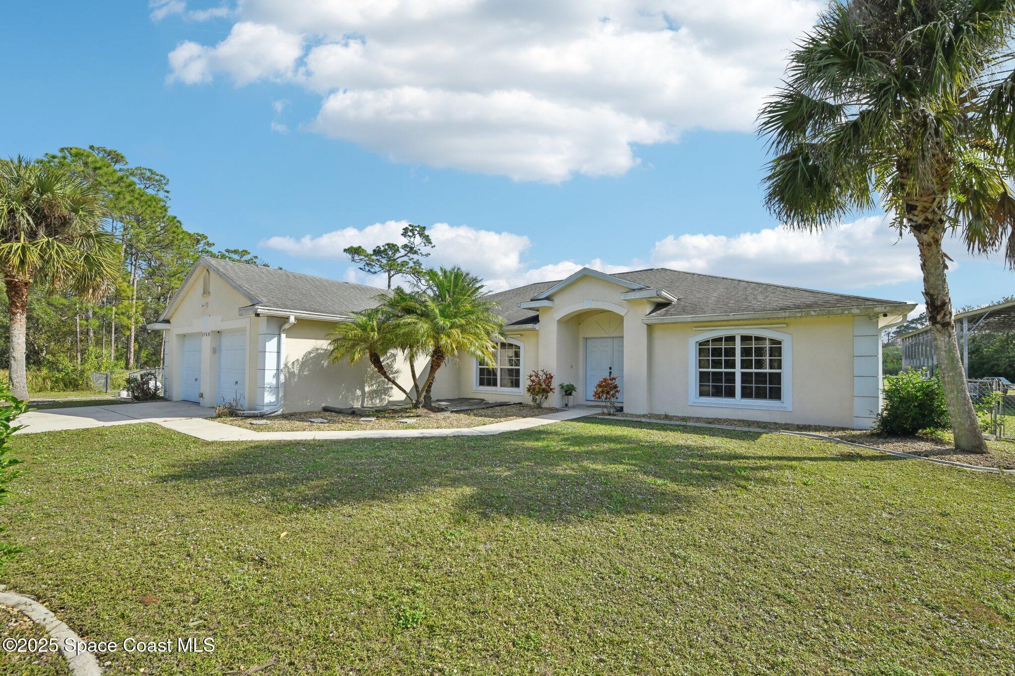 5765 Outback Avenue SW, Grant-Valkaria