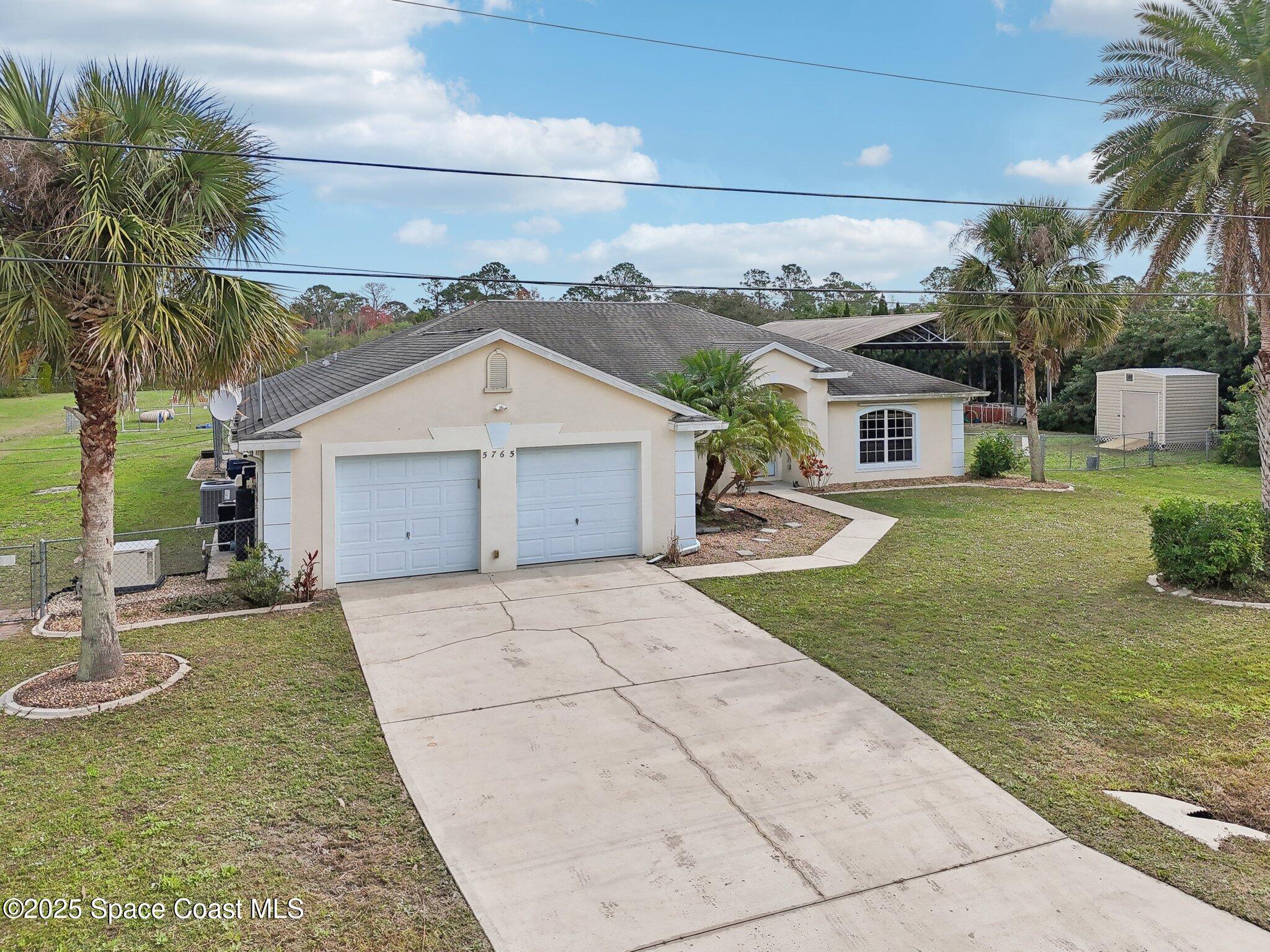 5765 Outback Avenue SW, Grant-Valkaria