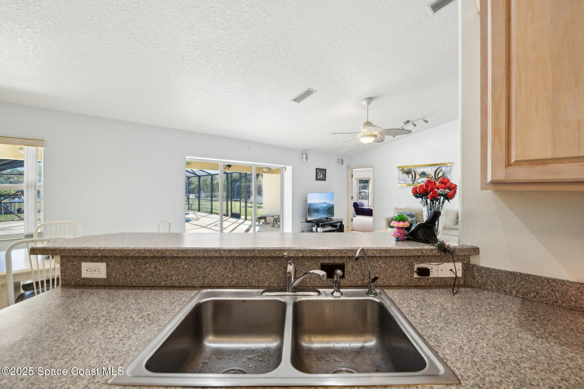 5765 Outback Avenue SW, Grant-Valkaria