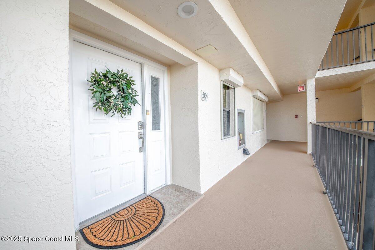 2725 N Highway A1a Highway 304