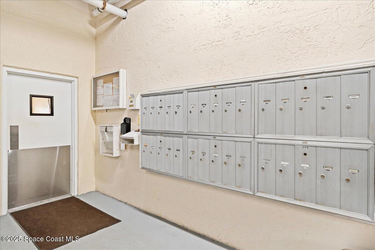 2725 N Highway A1a Highway 304