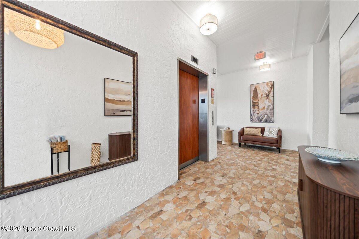 2725 N Highway A1a Highway 304