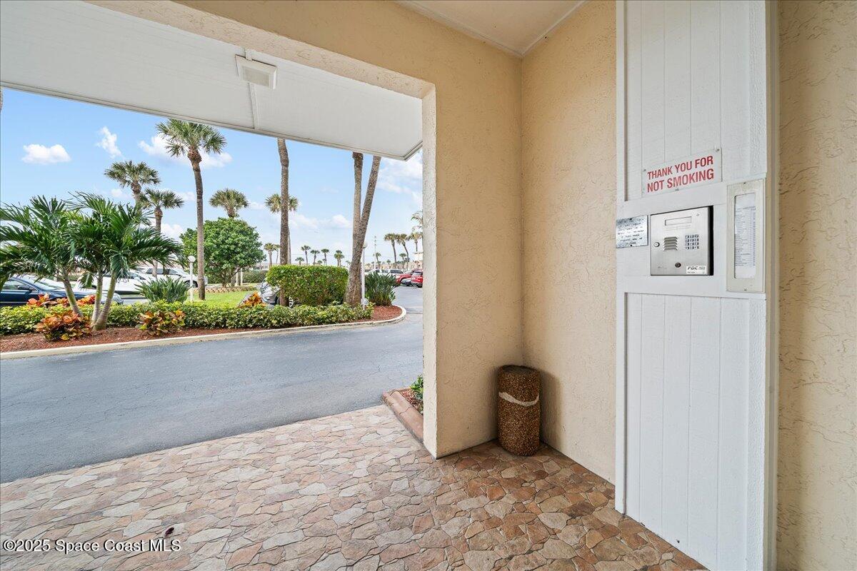 2725 N Highway A1a Highway 304