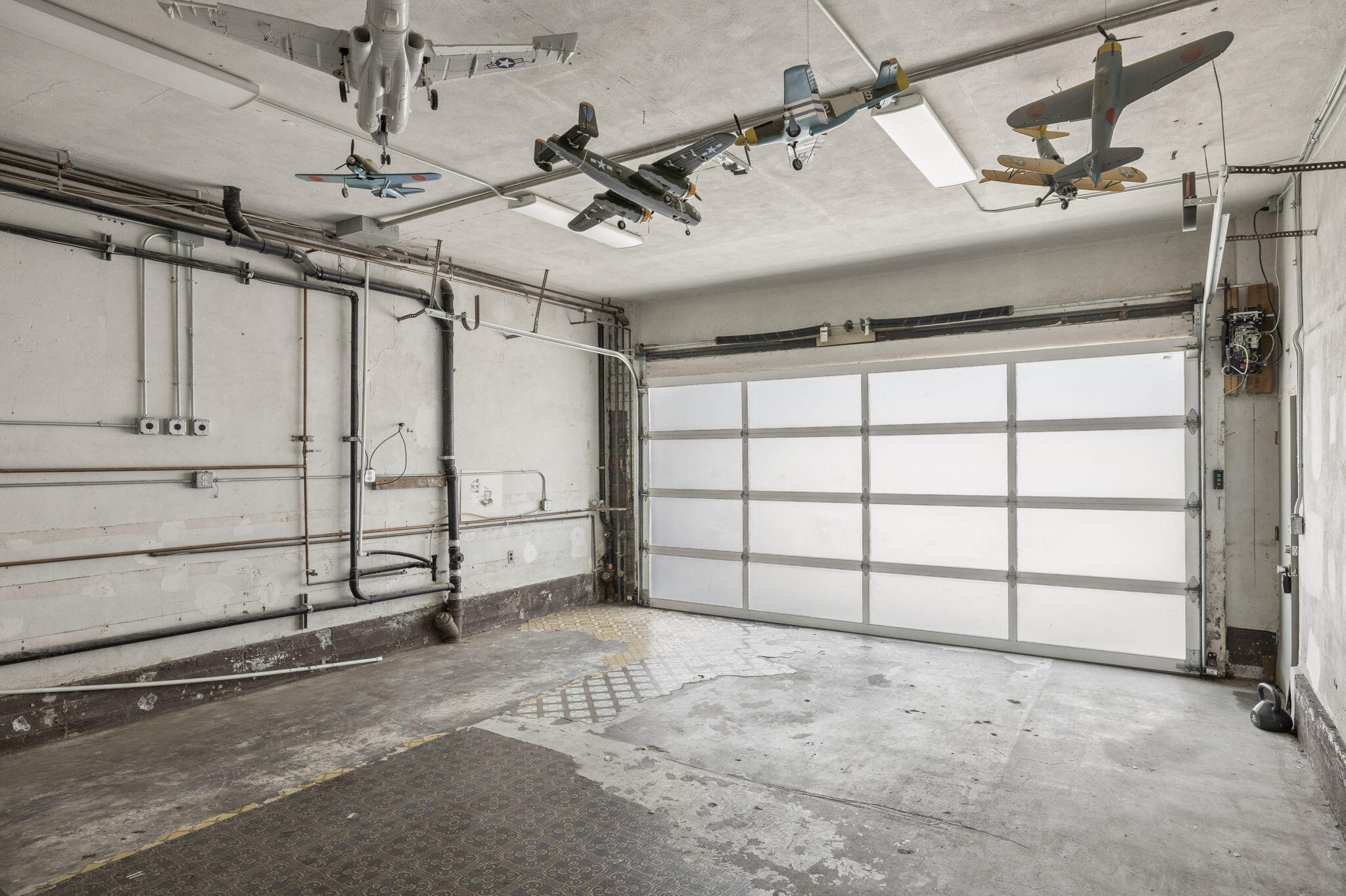 227 W Pedregosa Street