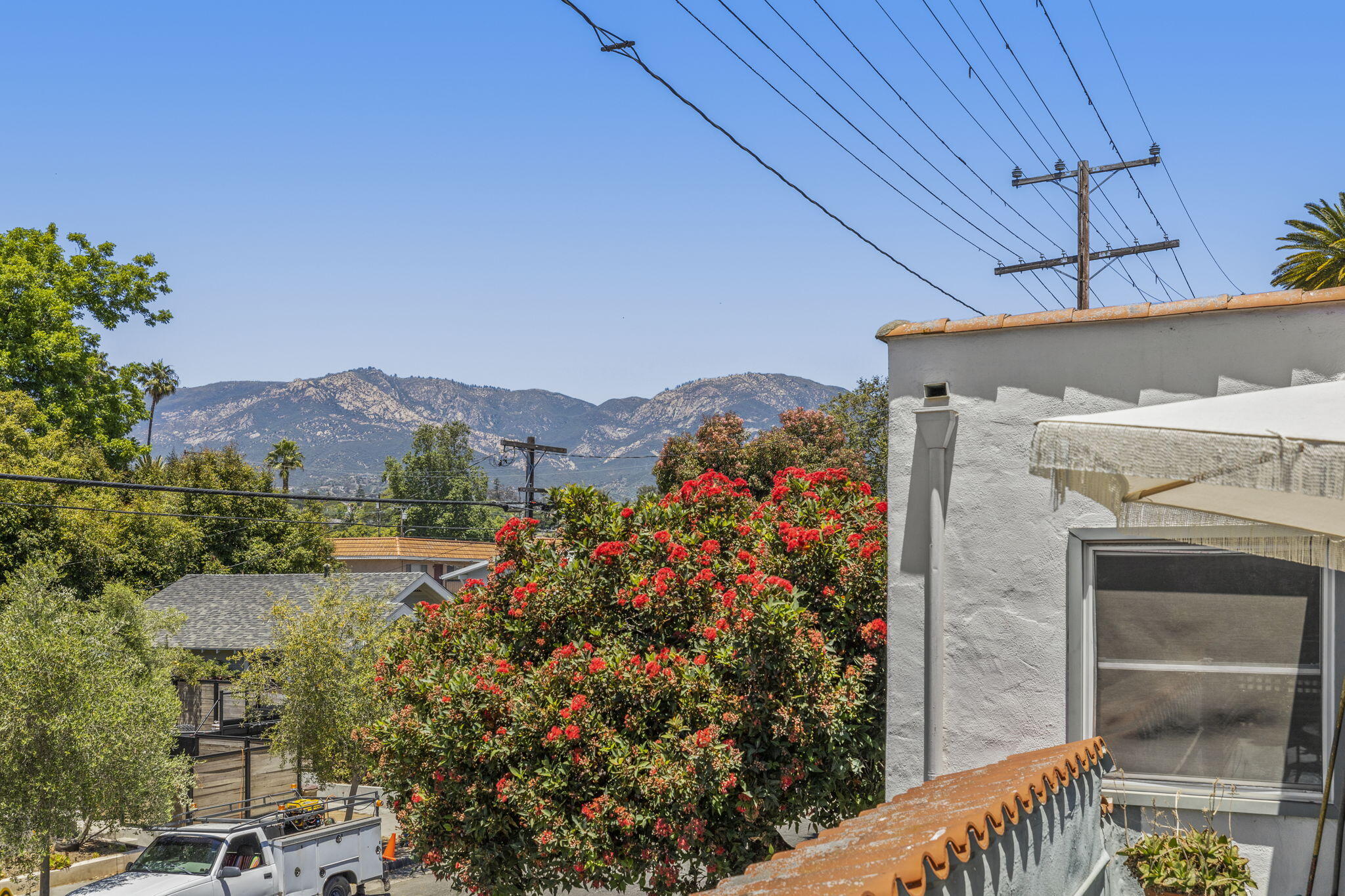 227 W Pedregosa Street