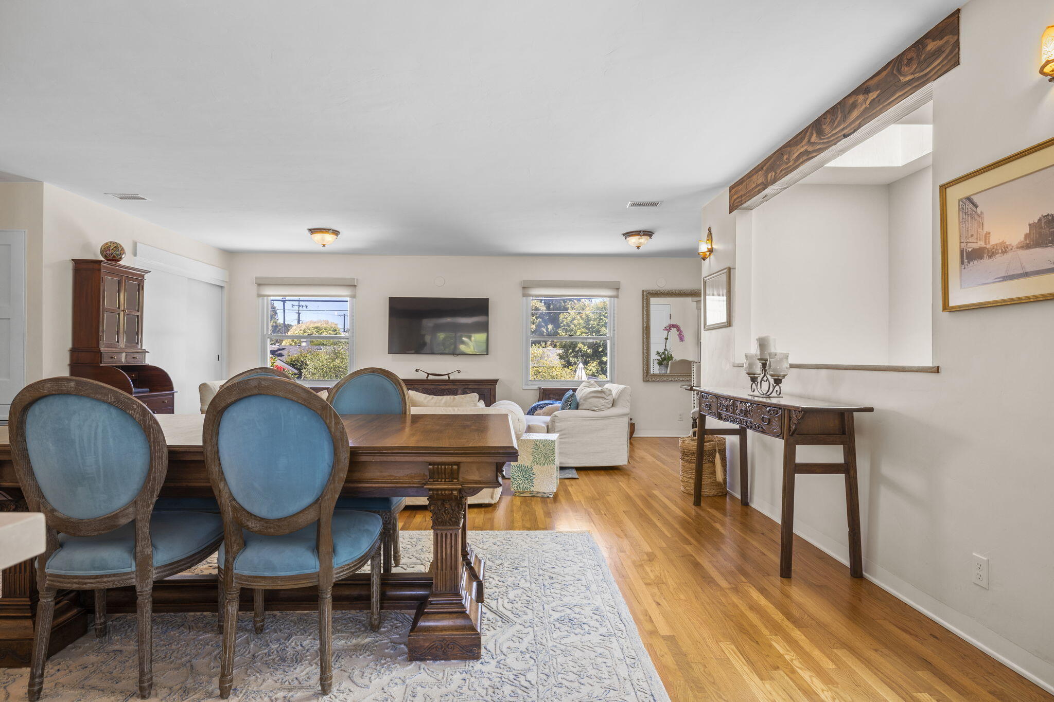 227 W Pedregosa Street