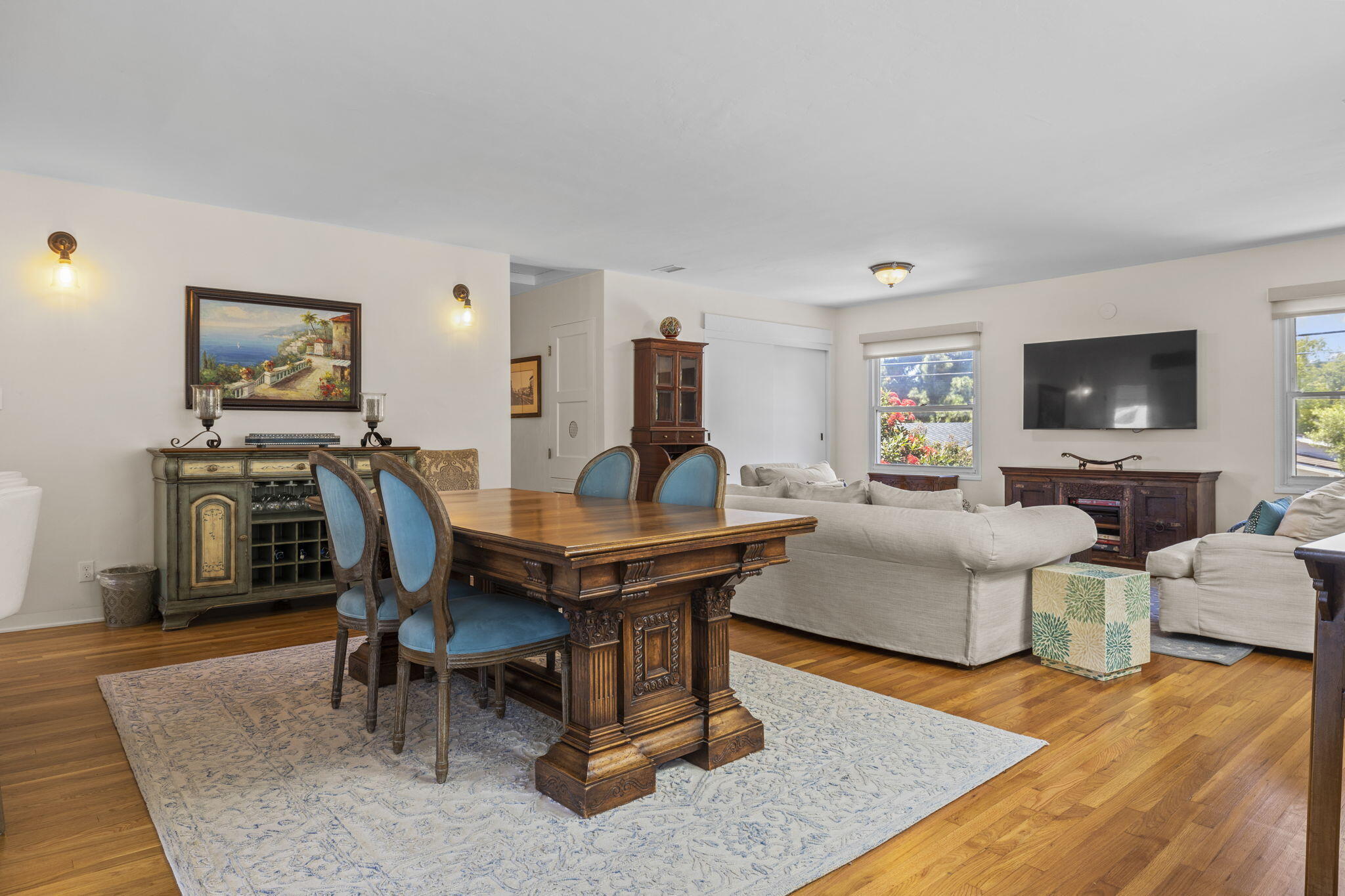 227 W Pedregosa Street