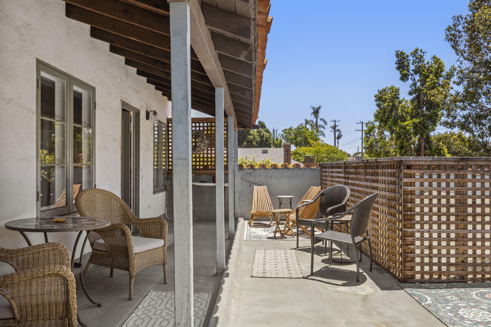 227 W Pedregosa Street