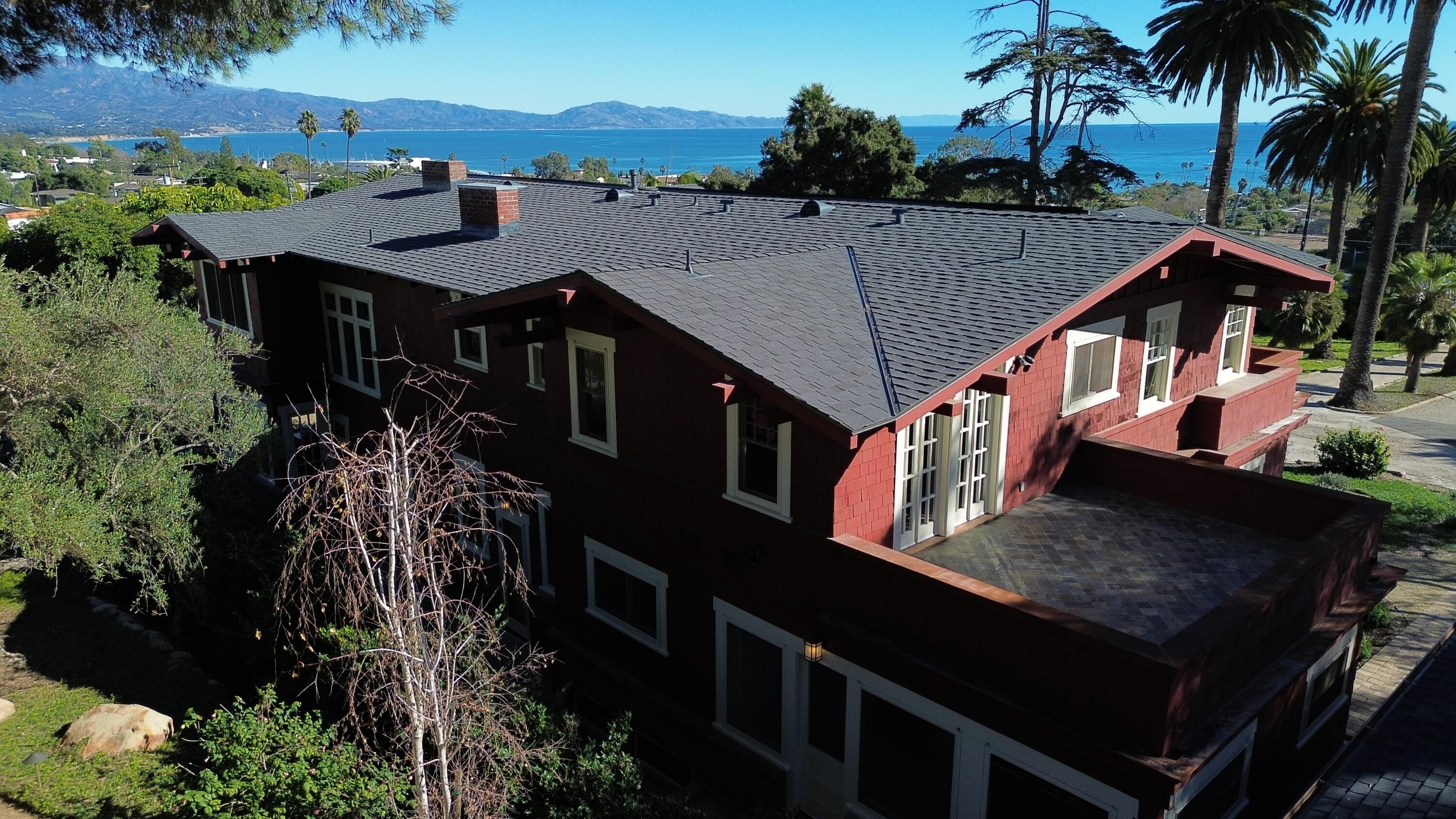 1250 Cliff Drive