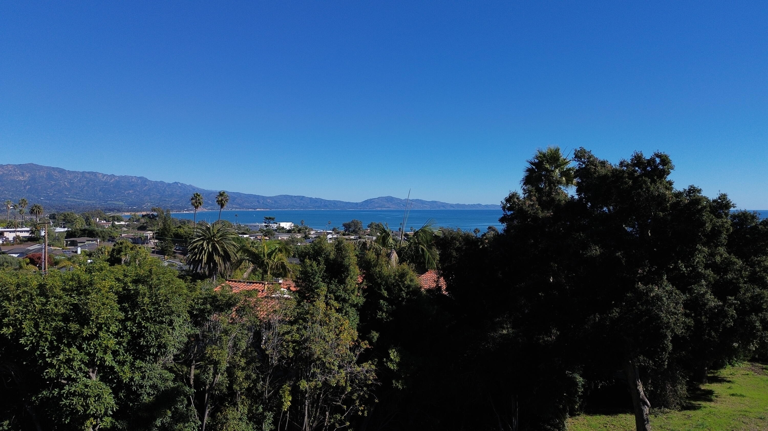 1250 Cliff Drive