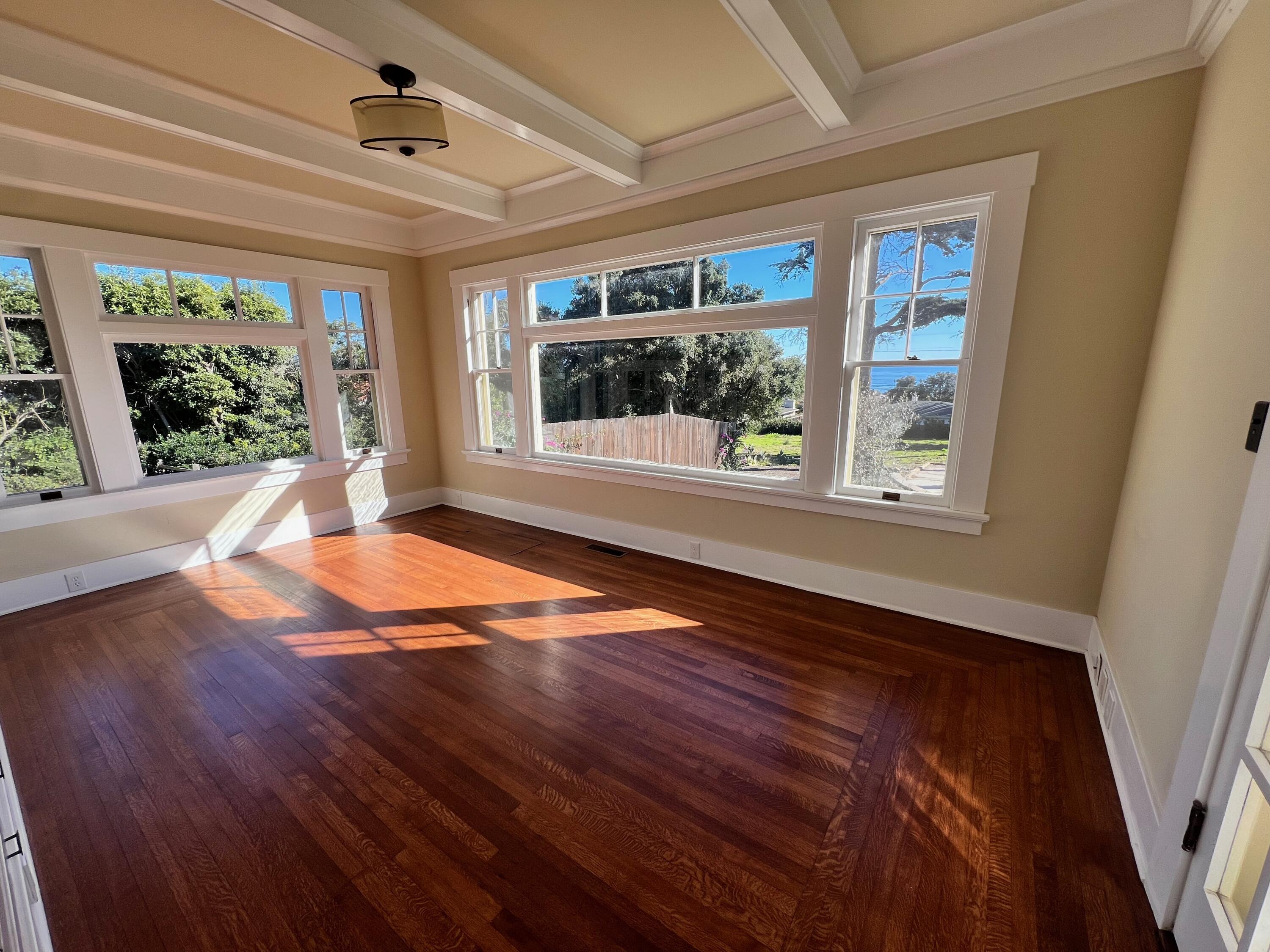 1250 Cliff Drive