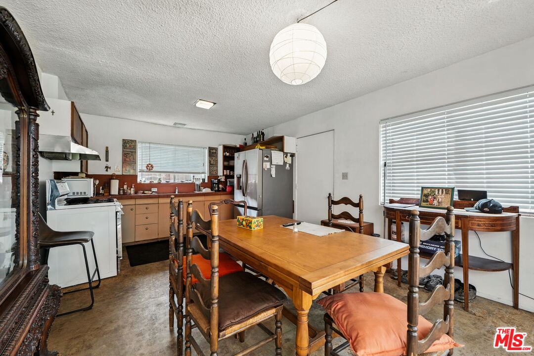 2186 Mar Vista Ave