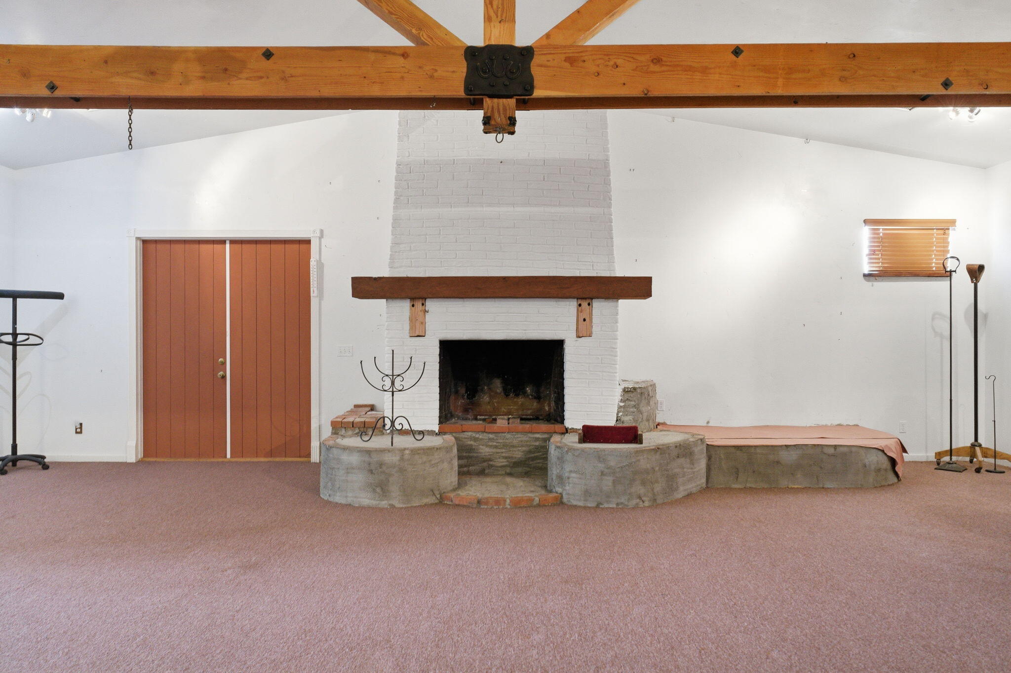 795 Entrance Road