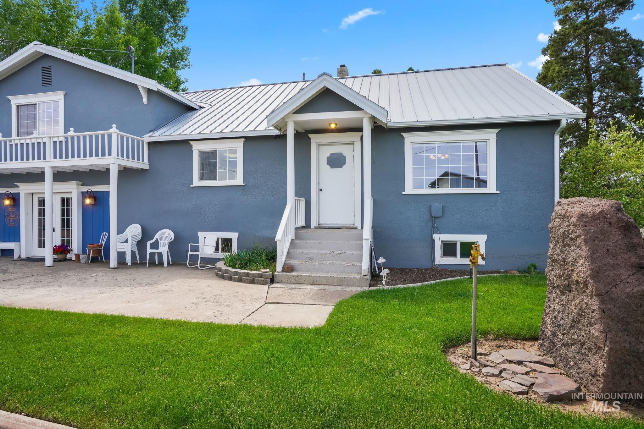 2117 Old Highway