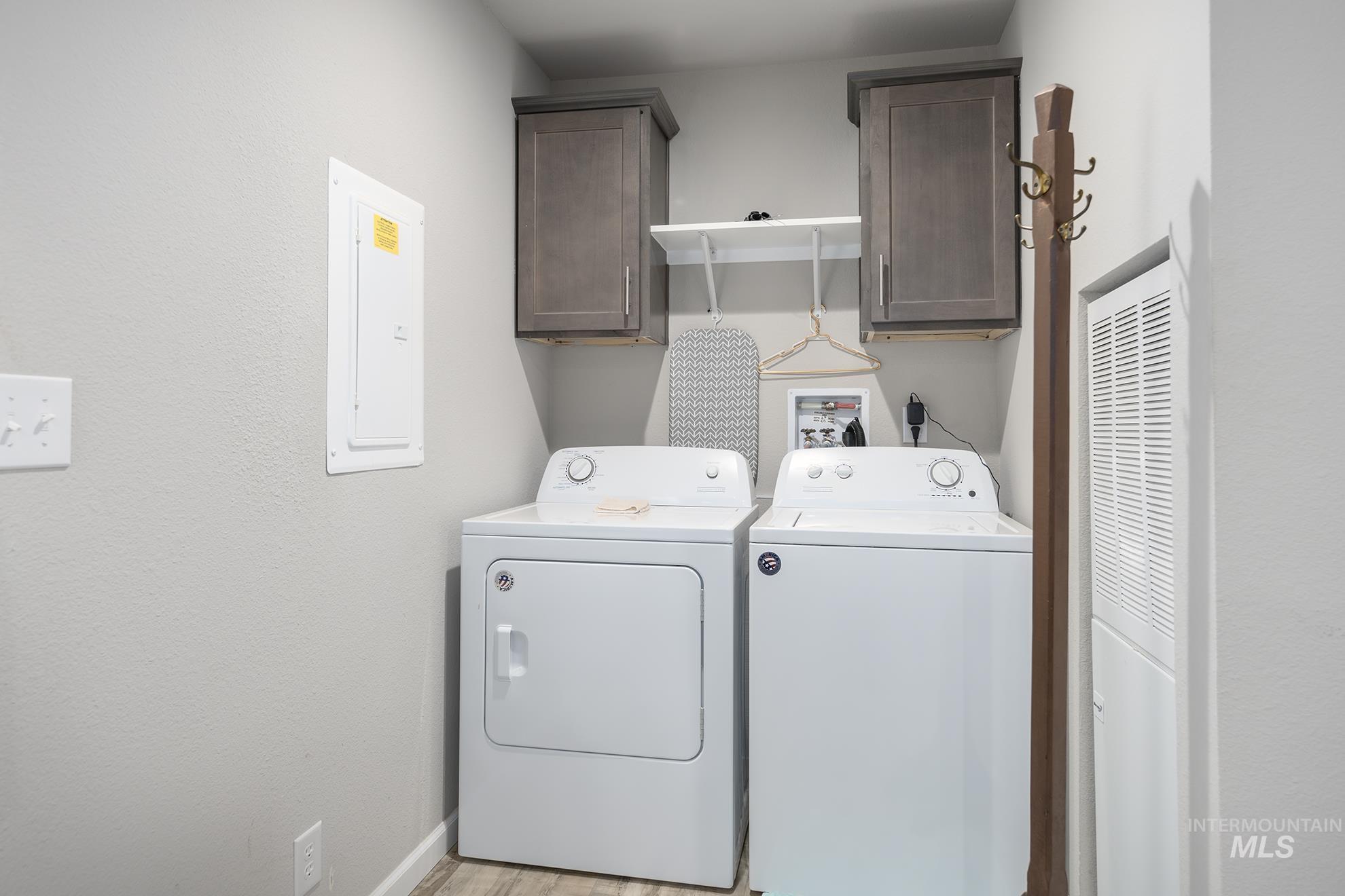 1500 W 7 Unit: 41