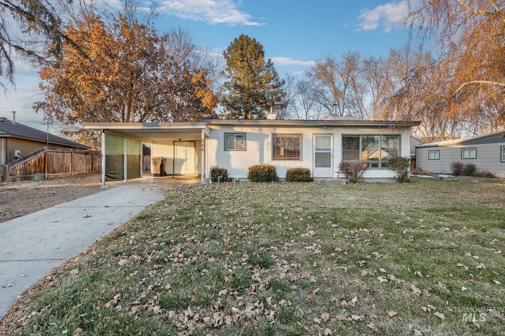 204 Moyer Ave