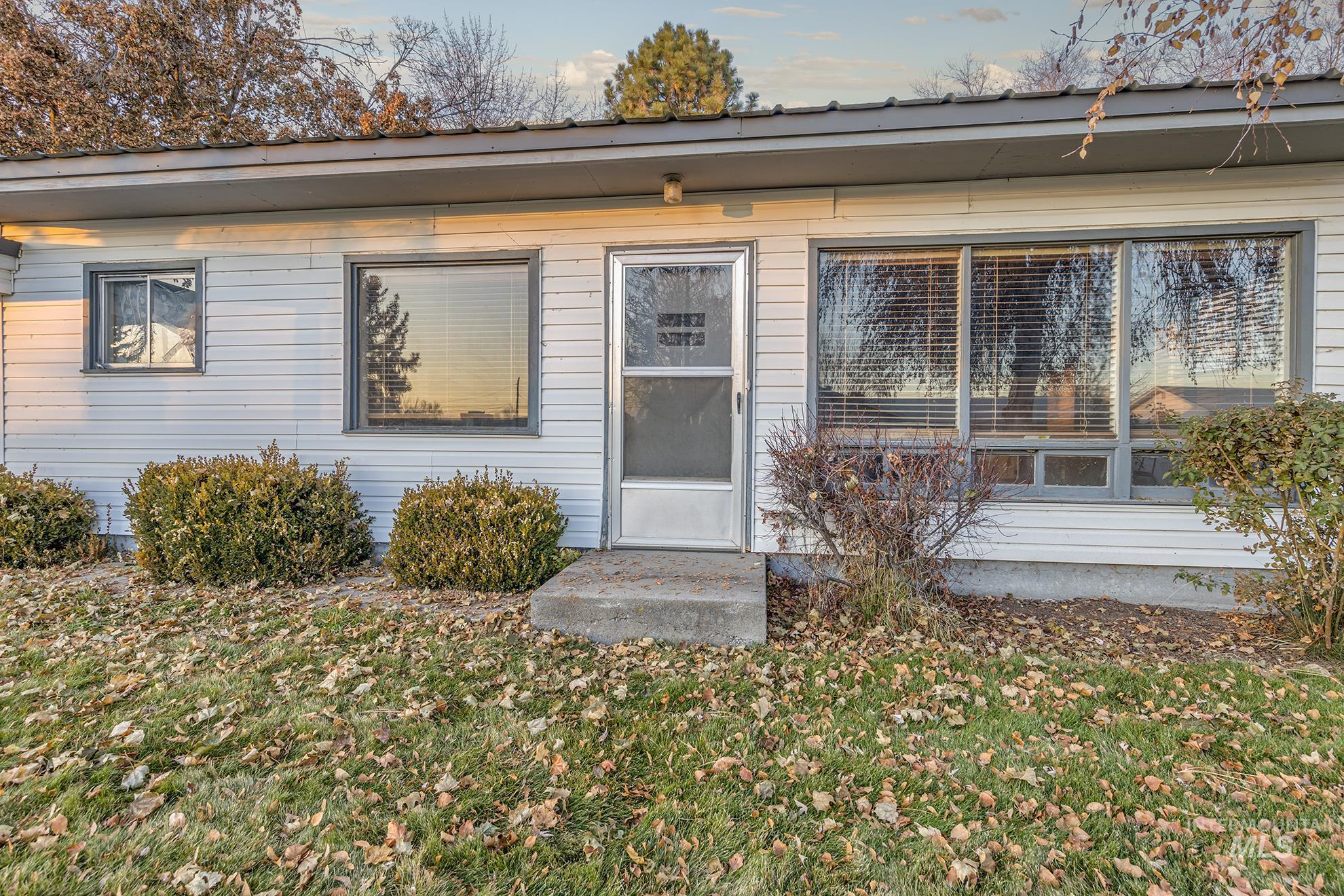 204 Moyer Ave