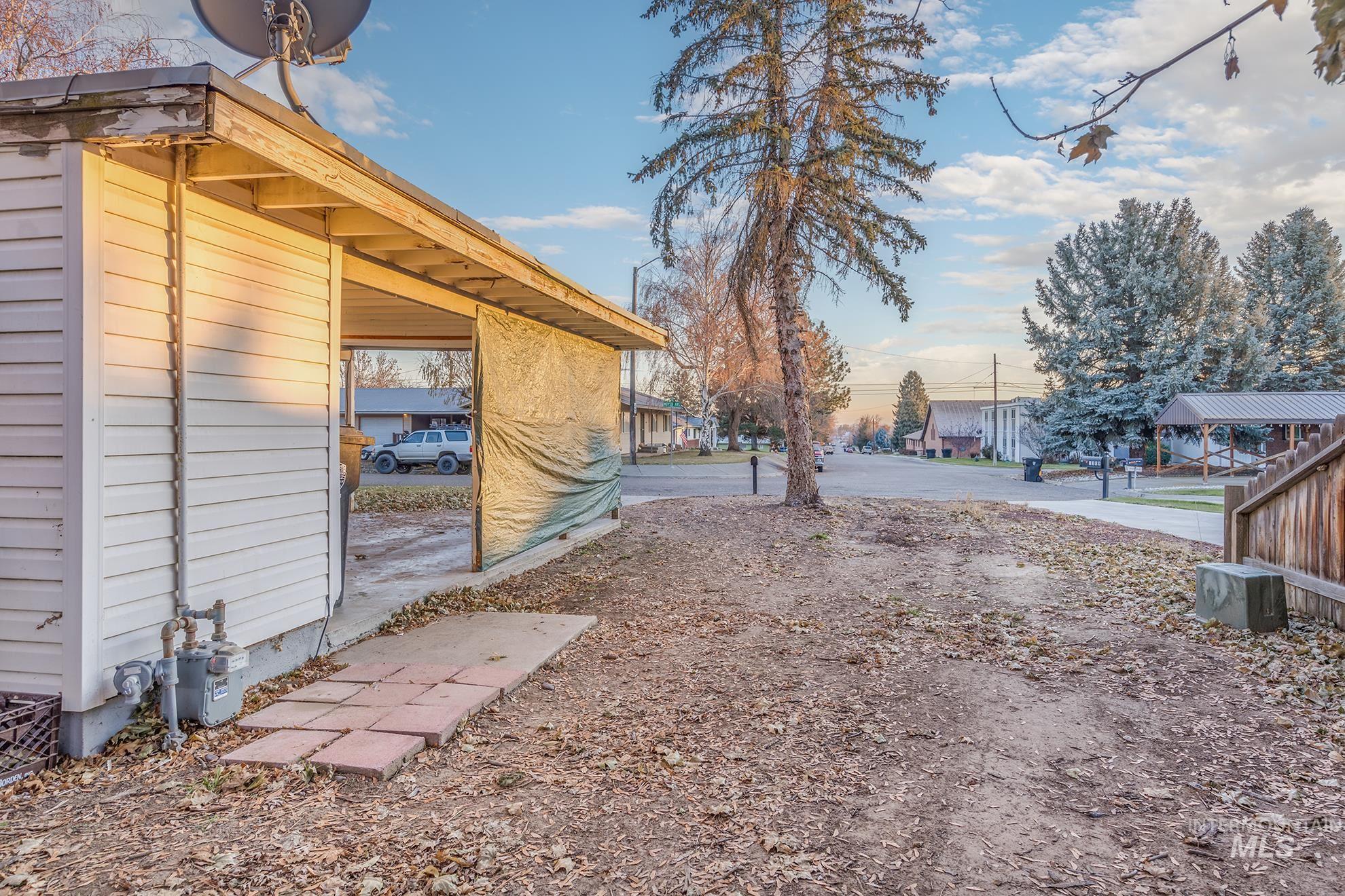 204 Moyer Ave