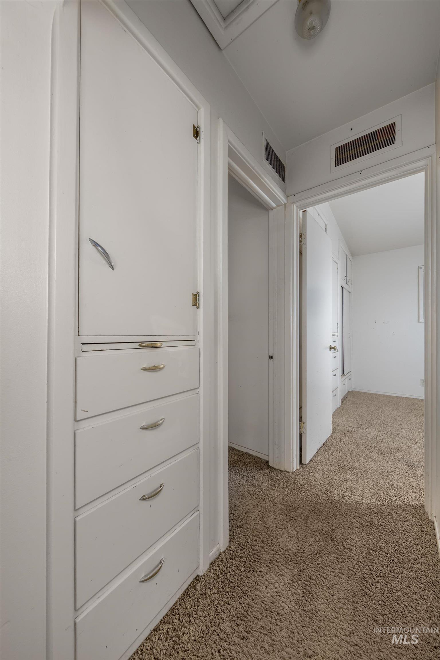 204 Moyer Ave