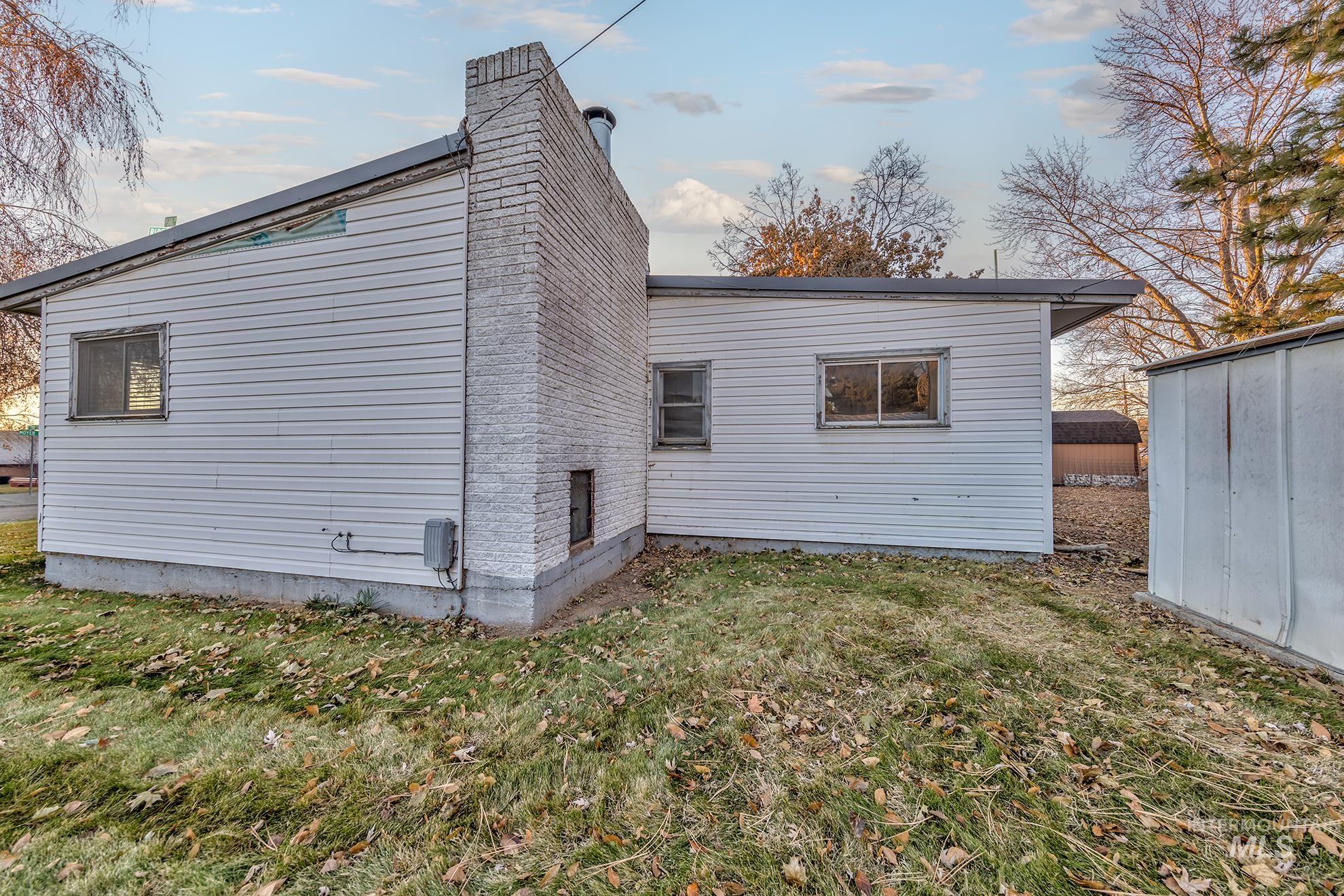 204 Moyer Ave